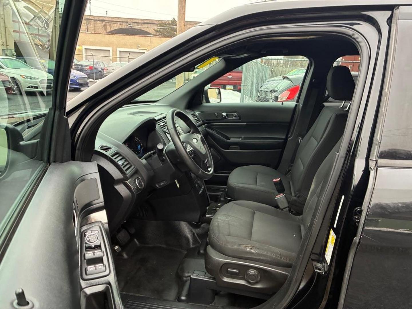 2017 BLACK FORD EXPLORER POLICE INTERCEPTOR (1FM5K8AR8HG) with an 3.7L engine, Automatic transmission, located at 117 North Cameron Street, Harrisburg, PA, 17101, (717) 963-8962, 40.267021, -76.875351 - WE FINANCE!!! Good Credit/ Challenged Credit/ No Credit - ALL Trade-Ins Welcomed!!! APPLY ONLINE or CALL us TODAY ;) Please call us to discuss your cash and/or financing options. - Photo#11