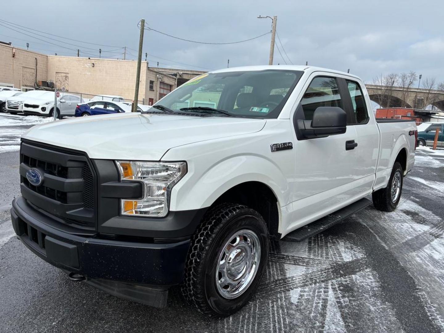 2017 WHITE FORD F150 SUPER CAB XL (1FTEX1E85HF) with an 3.5L engine, Automatic transmission, located at 131 N Cameron st, Harrisburg, PA, 17101, (717) 561-2926, 40.267086, -76.875374 - WE FINANCE!!! Good Credit/ Challenged Credit/ No Credit - ALL Trade-Ins Welcomed!!! APPLY ONLINE or CALL us TODAY ;) Please call us to discuss your cash and/or financing options. - Photo#0
