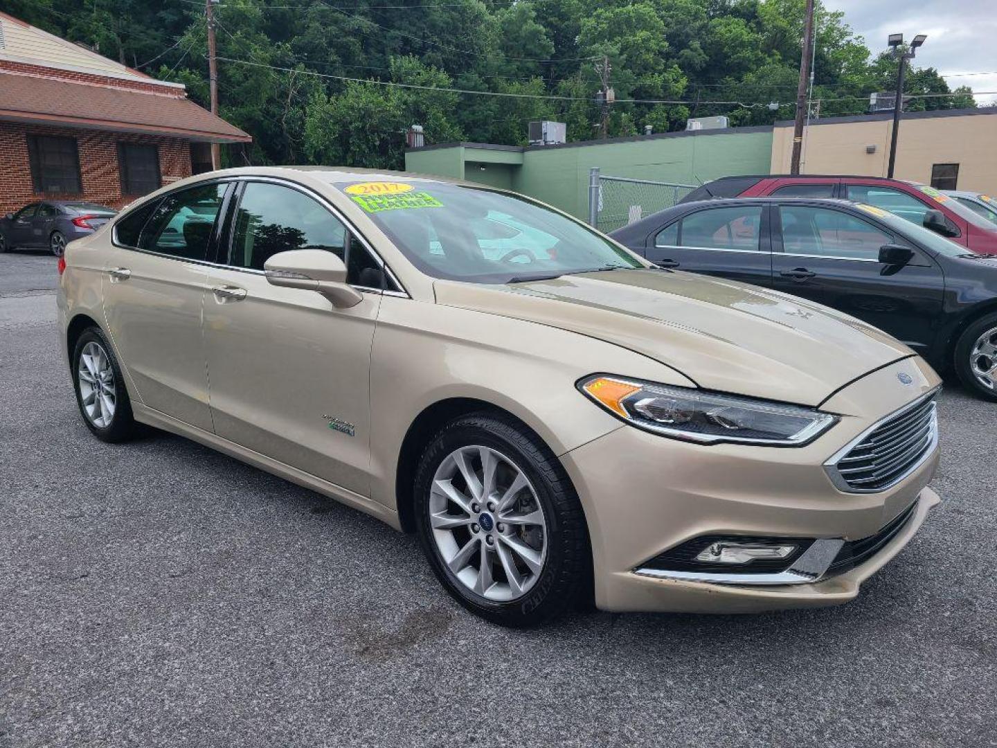 2017 TAN FORD FUSION SE PHEV (3FA6P0PU2HR) with an 2.0L engine, Continuously Variable transmission, located at 117 North Cameron Street, Harrisburg, PA, 17101, (717) 963-8962, 40.267021, -76.875351 - Photo#6