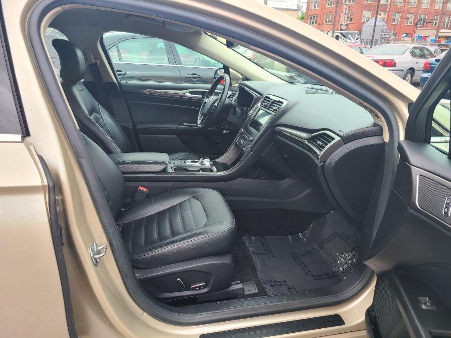 2017 TAN FORD FUSION SE PHEV (3FA6P0PU2HR) with an 2.0L engine, Continuously Variable transmission, located at 117 North Cameron Street, Harrisburg, PA, 17101, (717) 963-8962, 40.267021, -76.875351 - Photo#8