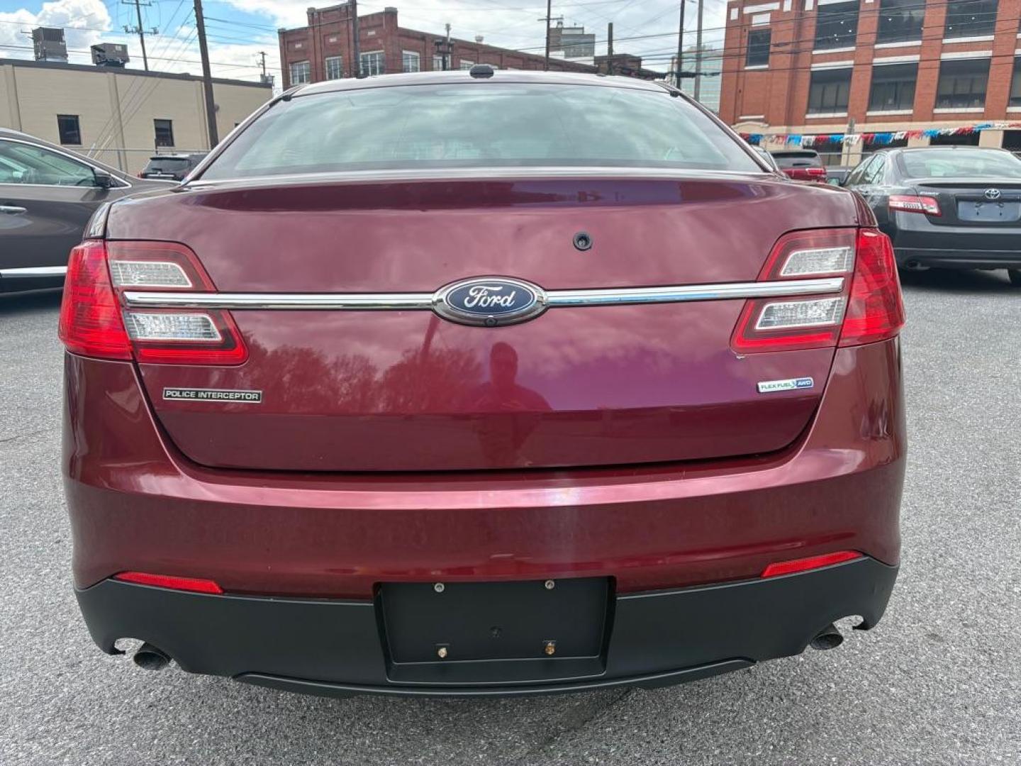 2017 RED FORD TAURUS POLICE INTERCEPTOR (1FAHP2MK5HG) with an 3.7L engine, Automatic transmission, located at 117 North Cameron Street, Harrisburg, PA, 17101, (717) 963-8962, 40.267021, -76.875351 - WE FINANCE!!! MOST vehicles are available for financing. Good Credit/ Challenged Credit/ No Credit - ALL Trade-Ins Welcomed!!! APPLY ONLINE or CALL us TODAY Please call us to discuss your cash and/or financing options. Thanks for cheching our inventory! We're here to help. - Photo#3