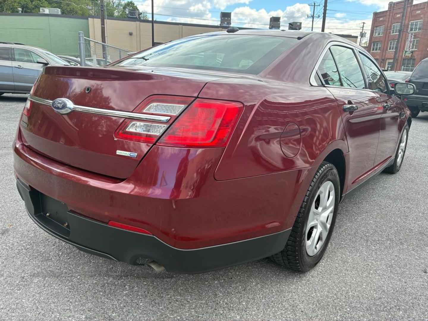 2017 RED FORD TAURUS POLICE INTERCEPTOR (1FAHP2MK5HG) with an 3.7L engine, Automatic transmission, located at 117 North Cameron Street, Harrisburg, PA, 17101, (717) 963-8962, 40.267021, -76.875351 - WE FINANCE!!! MOST vehicles are available for financing. Good Credit/ Challenged Credit/ No Credit - ALL Trade-Ins Welcomed!!! APPLY ONLINE or CALL us TODAY Please call us to discuss your cash and/or financing options. Thanks for cheching our inventory! We're here to help. - Photo#4