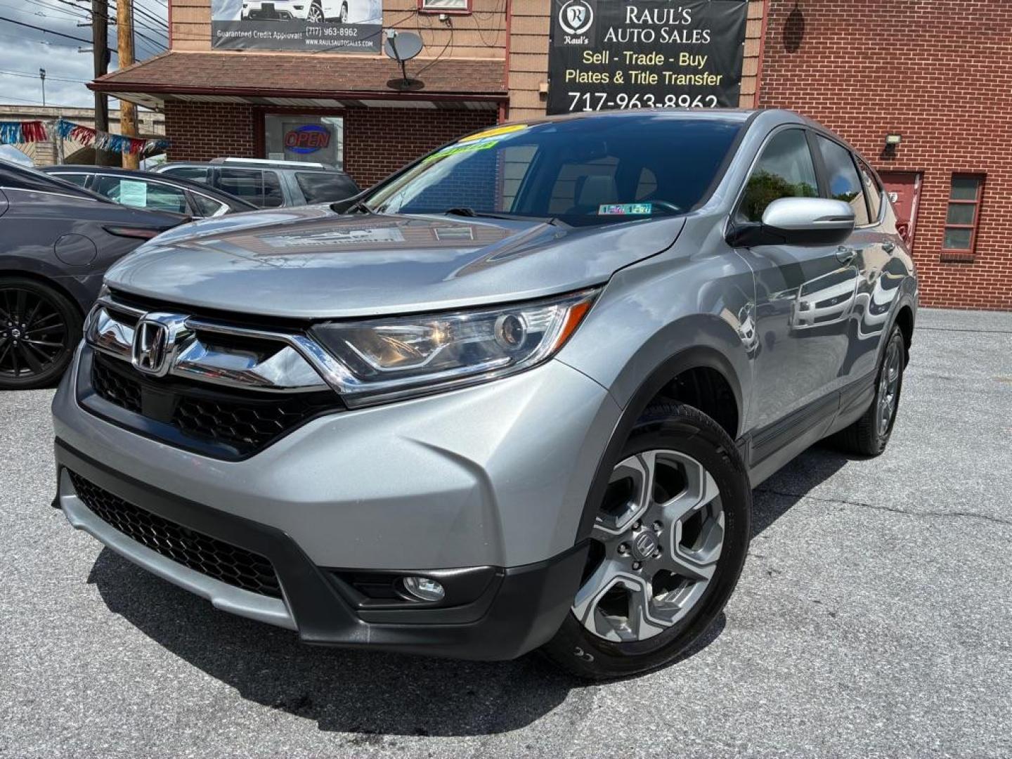 2017 SILVER HONDA CR-V EXL (2HKRW2H80HH) with an 1.5L engine, Continuously Variable transmission, located at 117 North Cameron Street, Harrisburg, PA, 17101, (717) 963-8962, 40.267021, -76.875351 - WE FINANCE!!! MOST vehicles are available for financing. Good Credit/ Challenged Credit/ No Credit - ALL Trade-Ins Welcomed!!! APPLY ONLINE or CALL us TODAY Please call us to discuss your cash and/or financing options. Thanks for checking our inventory! We're here to help. - Photo#0