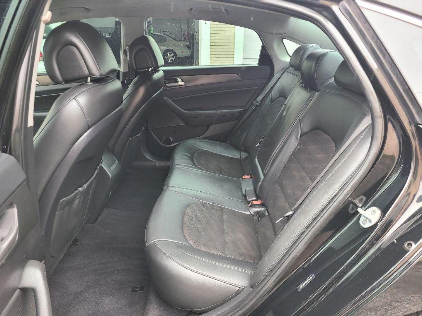 2017 BLACK HYUNDAI SONATA SPORT (5NPE34AF8HH) with an 2.4L engine, Automatic transmission, located at 7981 Paxton Street, Harrisburg, PA, 17111, (717) 561-2926, 40.261490, -76.749229 - WE FINANCE!!! Good Credit/ Bad Credit/ No Credit - ALL Trade-Ins Welcomed!!! ***Guaranteed Credit Approval*** APPLY ONLINE or CALL us TODAY ;) Internet Prices and Marketplace Prices are SPECIAL discounted ***CASH DEALS*** Retail Prices are higher. Please call us to discuss your cash and finan - Photo#10