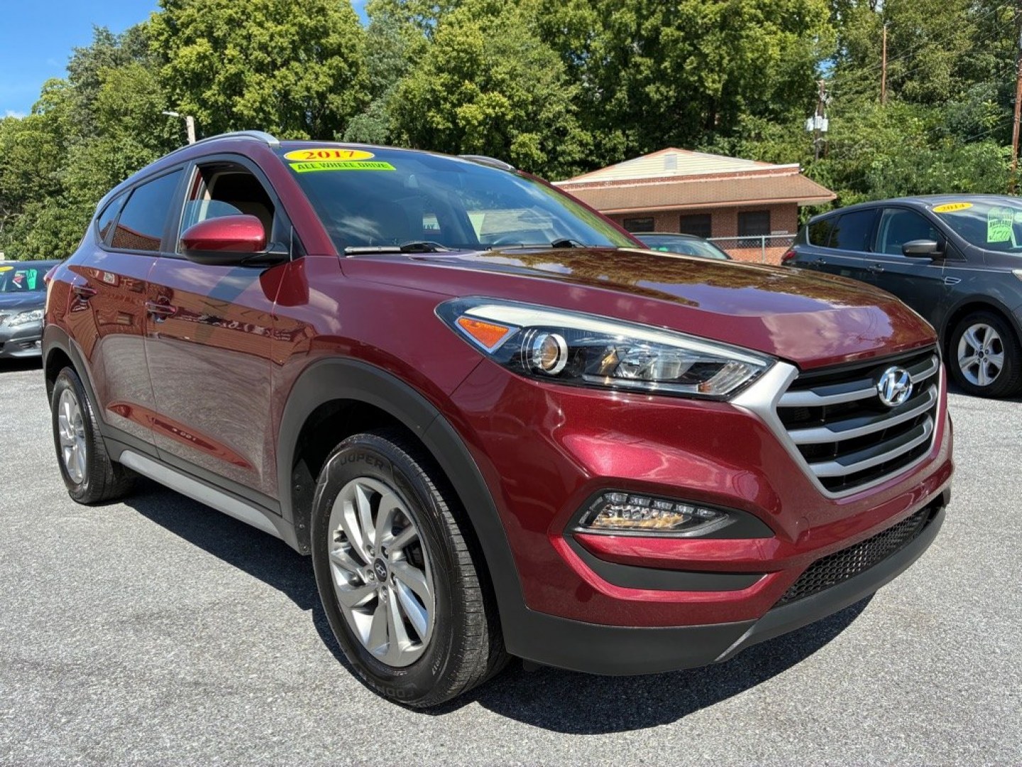 2017 RED HYUNDAI TUCSON LIMITED (KM8J3CA4XHU) with an 2.0L engine, Automatic transmission, located at 117 North Cameron Street, Harrisburg, PA, 17101, (717) 963-8962, 40.267021, -76.875351 - WE FINANCE!!! MOST vehicles are available for financing. Good Credit/ Challenged Credit/ No Credit - ALL Trade-Ins Welcomed!!! APPLY ONLINE or CALL us TODAY Please call us to discuss your cash and/or financing options. Thanks for checking our inventory! We're here to help.- Photo#6