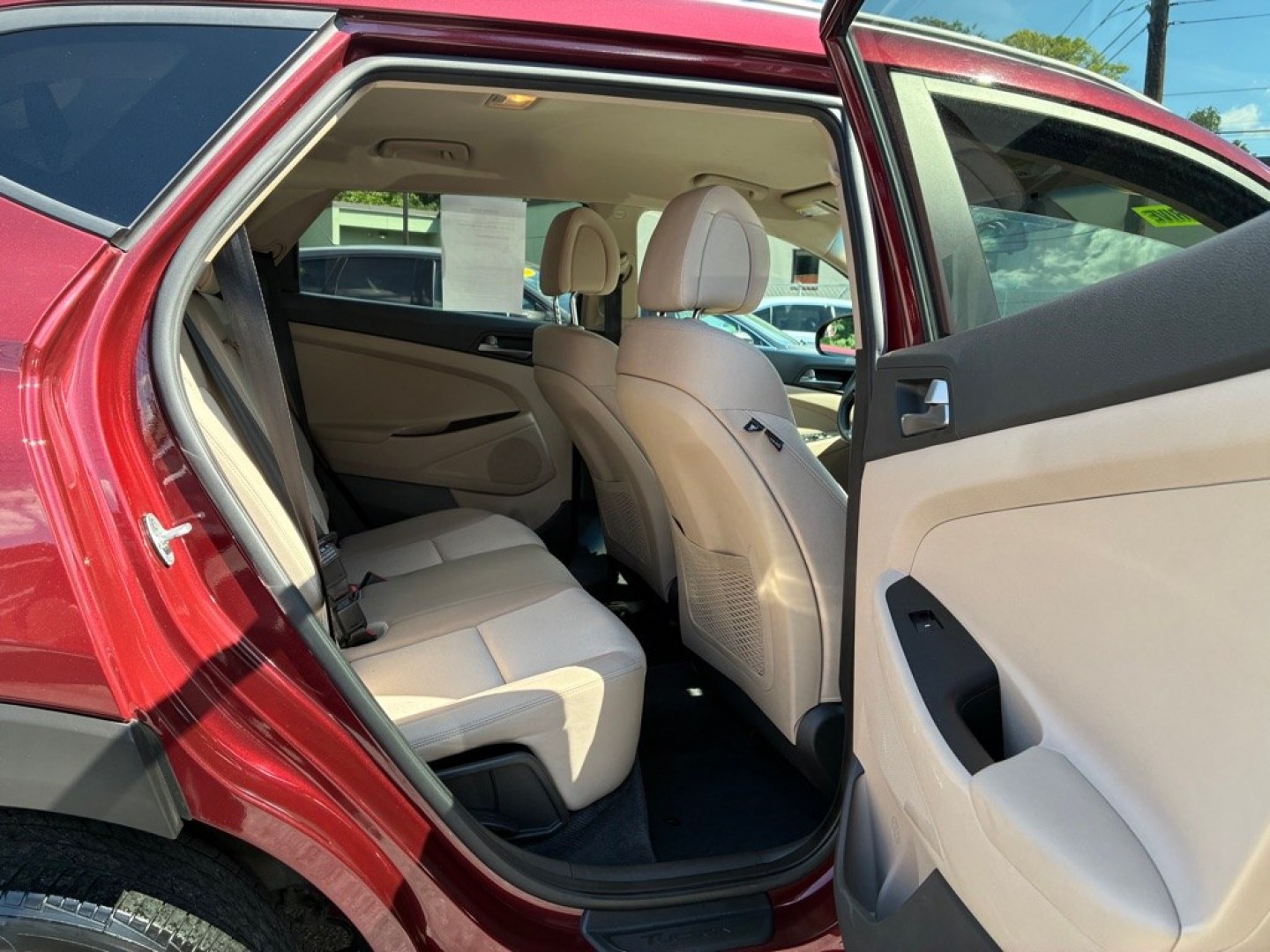 2017 RED HYUNDAI TUCSON LIMITED (KM8J3CA4XHU) with an 2.0L engine, Automatic transmission, located at 117 North Cameron Street, Harrisburg, PA, 17101, (717) 963-8962, 40.267021, -76.875351 - WE FINANCE!!! MOST vehicles are available for financing. Good Credit/ Challenged Credit/ No Credit - ALL Trade-Ins Welcomed!!! APPLY ONLINE or CALL us TODAY Please call us to discuss your cash and/or financing options. Thanks for checking our inventory! We're here to help.- Photo#9