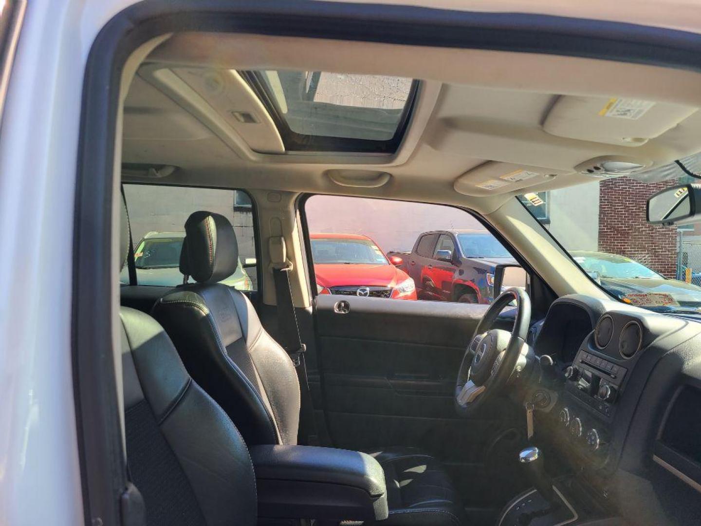2017 WHITE JEEP PATRIOT SPORT (1C4NJRBB8HD) with an 2.4L engine, Continuously Variable transmission, located at 117 North Cameron Street, Harrisburg, PA, 17101, (717) 963-8962, 40.267021, -76.875351 - WE FINANCE!!! Good Credit/ Bad Credit/ No Credit - ALL Trade-Ins Welcomed!!! ***Guaranteed Credit Approval*** APPLY ONLINE or CALL us TODAY ;) Internet Prices and Marketplace Prices are SPECIAL discounted ***CASH DEALS*** Retail Prices are higher. Please call us to discuss your cash and finan - Photo#9