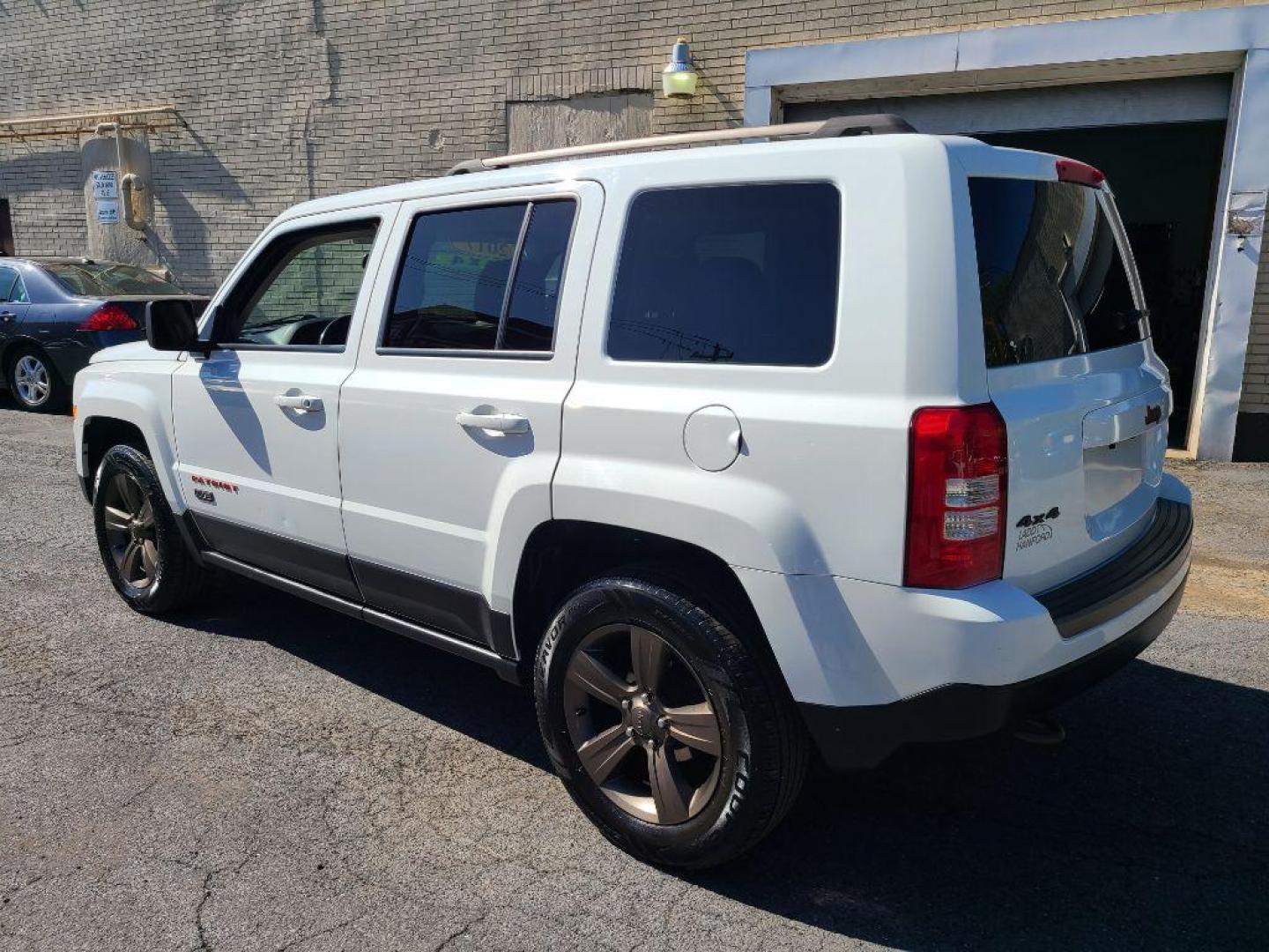 2017 WHITE JEEP PATRIOT SPORT (1C4NJRBB8HD) with an 2.4L engine, Continuously Variable transmission, located at 117 North Cameron Street, Harrisburg, PA, 17101, (717) 963-8962, 40.267021, -76.875351 - WE FINANCE!!! Good Credit/ Bad Credit/ No Credit - ALL Trade-Ins Welcomed!!! ***Guaranteed Credit Approval*** APPLY ONLINE or CALL us TODAY ;) Internet Prices and Marketplace Prices are SPECIAL discounted ***CASH DEALS*** Retail Prices are higher. Please call us to discuss your cash and finan - Photo#2