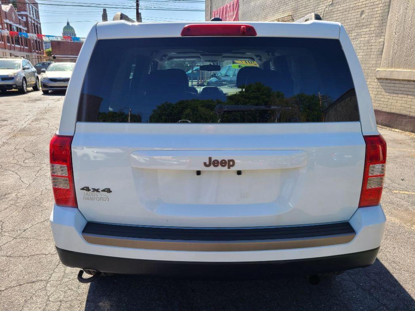 2017 WHITE JEEP PATRIOT SPORT (1C4NJRBB8HD) with an 2.4L engine, Continuously Variable transmission, located at 117 North Cameron Street, Harrisburg, PA, 17101, (717) 963-8962, 40.267021, -76.875351 - WE FINANCE!!! Good Credit/ Bad Credit/ No Credit - ALL Trade-Ins Welcomed!!! ***Guaranteed Credit Approval*** APPLY ONLINE or CALL us TODAY ;) Internet Prices and Marketplace Prices are SPECIAL discounted ***CASH DEALS*** Retail Prices are higher. Please call us to discuss your cash and finan - Photo#4