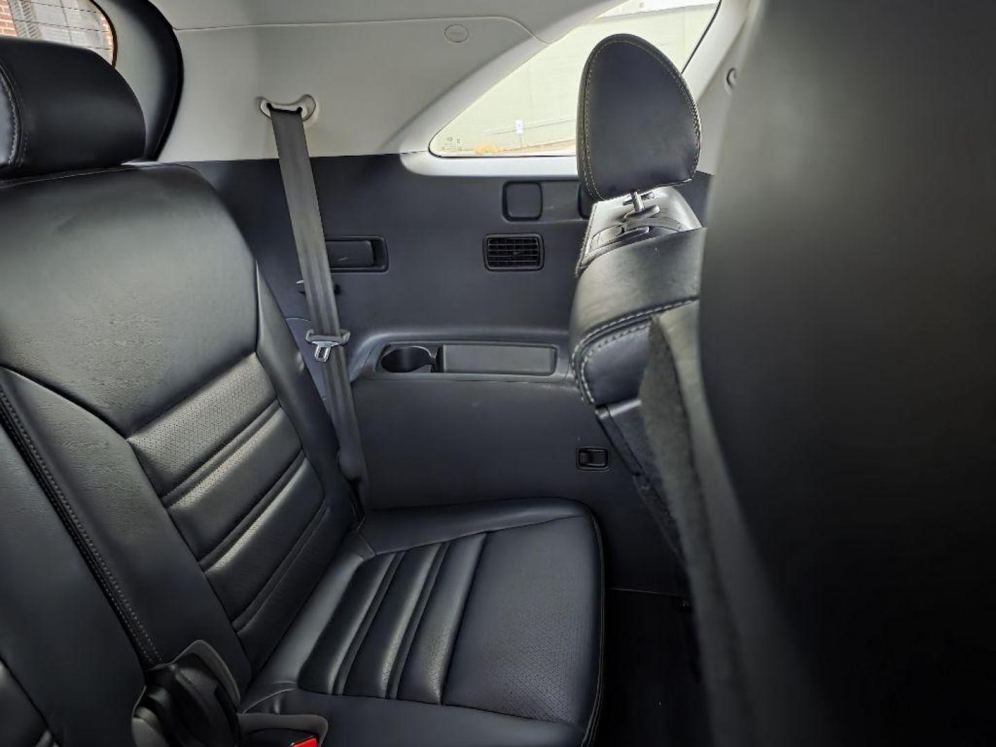 2017 BLACK KIA SORENTO EX (5XYPHDA59HG) with an 3.3L engine, Automatic transmission, located at 117 North Cameron Street, Harrisburg, PA, 17101, (717) 963-8962, 40.267021, -76.875351 - WE FINANCE!!! Good Credit/ Bad Credit/ No Credit - ALL Trade-Ins Welcomed!!! ***Guaranteed Credit Approval*** APPLY ONLINE or CALL us TODAY ;) Please call us to discuss your cash and financing options. - Photo#13