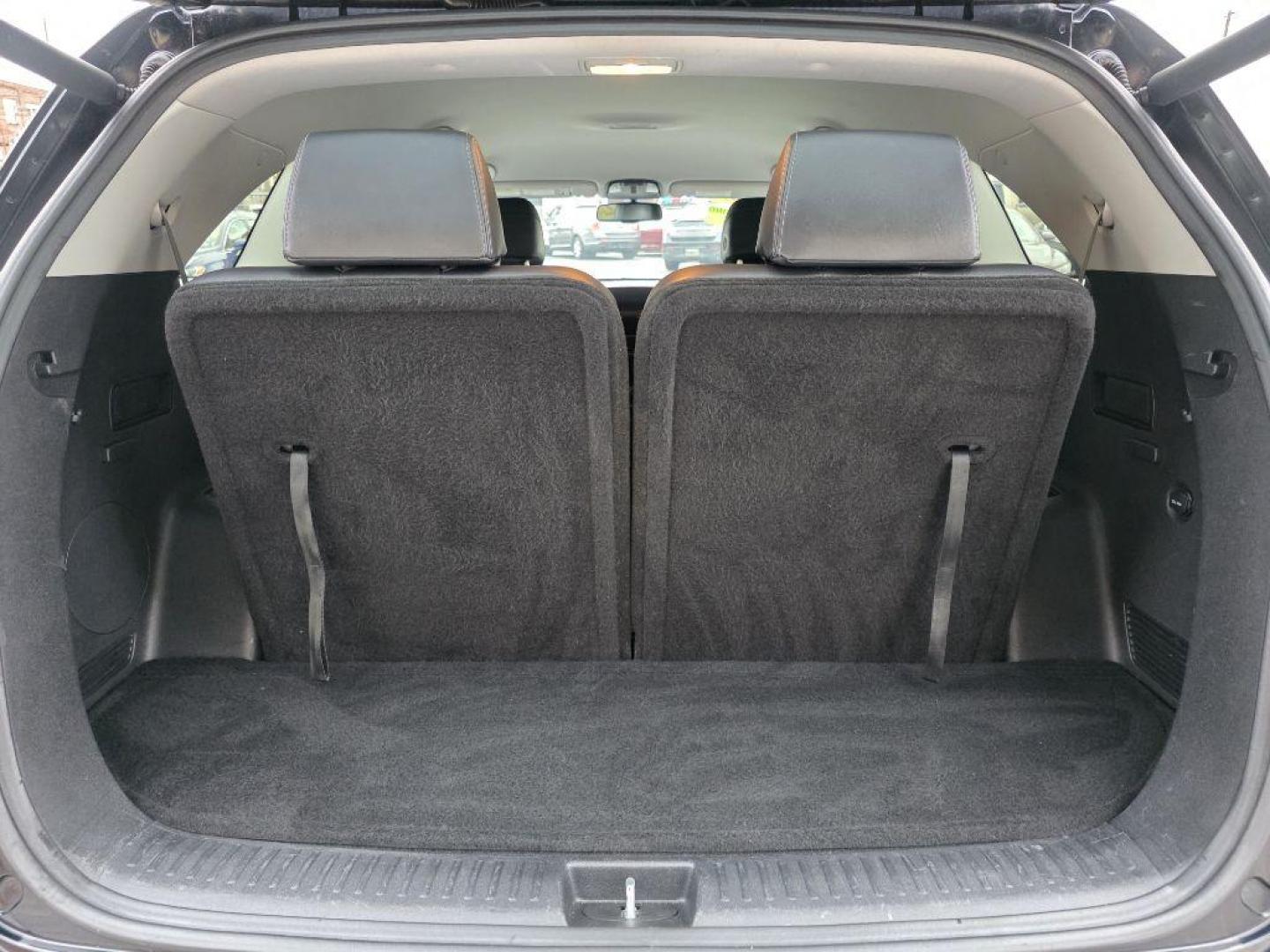 2017 BLACK KIA SORENTO EX (5XYPHDA59HG) with an 3.3L engine, Automatic transmission, located at 117 North Cameron Street, Harrisburg, PA, 17101, (717) 963-8962, 40.267021, -76.875351 - WE FINANCE!!! Good Credit/ Bad Credit/ No Credit - ALL Trade-Ins Welcomed!!! ***Guaranteed Credit Approval*** APPLY ONLINE or CALL us TODAY ;) Please call us to discuss your cash and financing options. - Photo#15