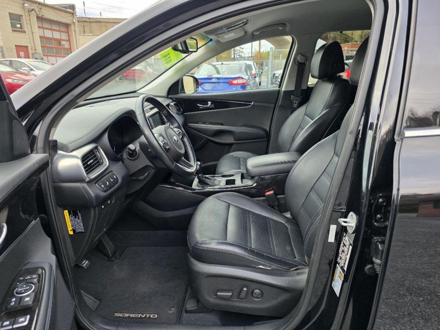 2017 BLACK KIA SORENTO EX (5XYPHDA59HG) with an 3.3L engine, Automatic transmission, located at 117 North Cameron Street, Harrisburg, PA, 17101, (717) 963-8962, 40.267021, -76.875351 - WE FINANCE!!! Good Credit/ Bad Credit/ No Credit - ALL Trade-Ins Welcomed!!! ***Guaranteed Credit Approval*** APPLY ONLINE or CALL us TODAY ;) Please call us to discuss your cash and financing options. - Photo#18