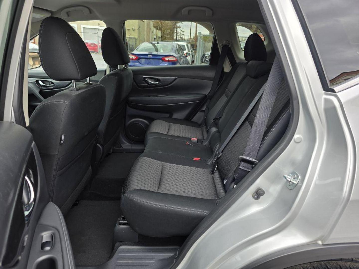 2017 SILVER NISSAN ROGUE S (KNMAT2MVXHP) with an 2.5L engine, Continuously Variable transmission, located at 117 North Cameron Street, Harrisburg, PA, 17101, (717) 963-8962, 40.267021, -76.875351 - WE FINANCE!!! Good Credit/ Bad Credit/ No Credit - ALL Trade-Ins Welcomed!!! ***Guaranteed Credit Approval*** APPLY ONLINE or CALL us TODAY ;) Please call us to discuss your cash and financing options. - Photo#12