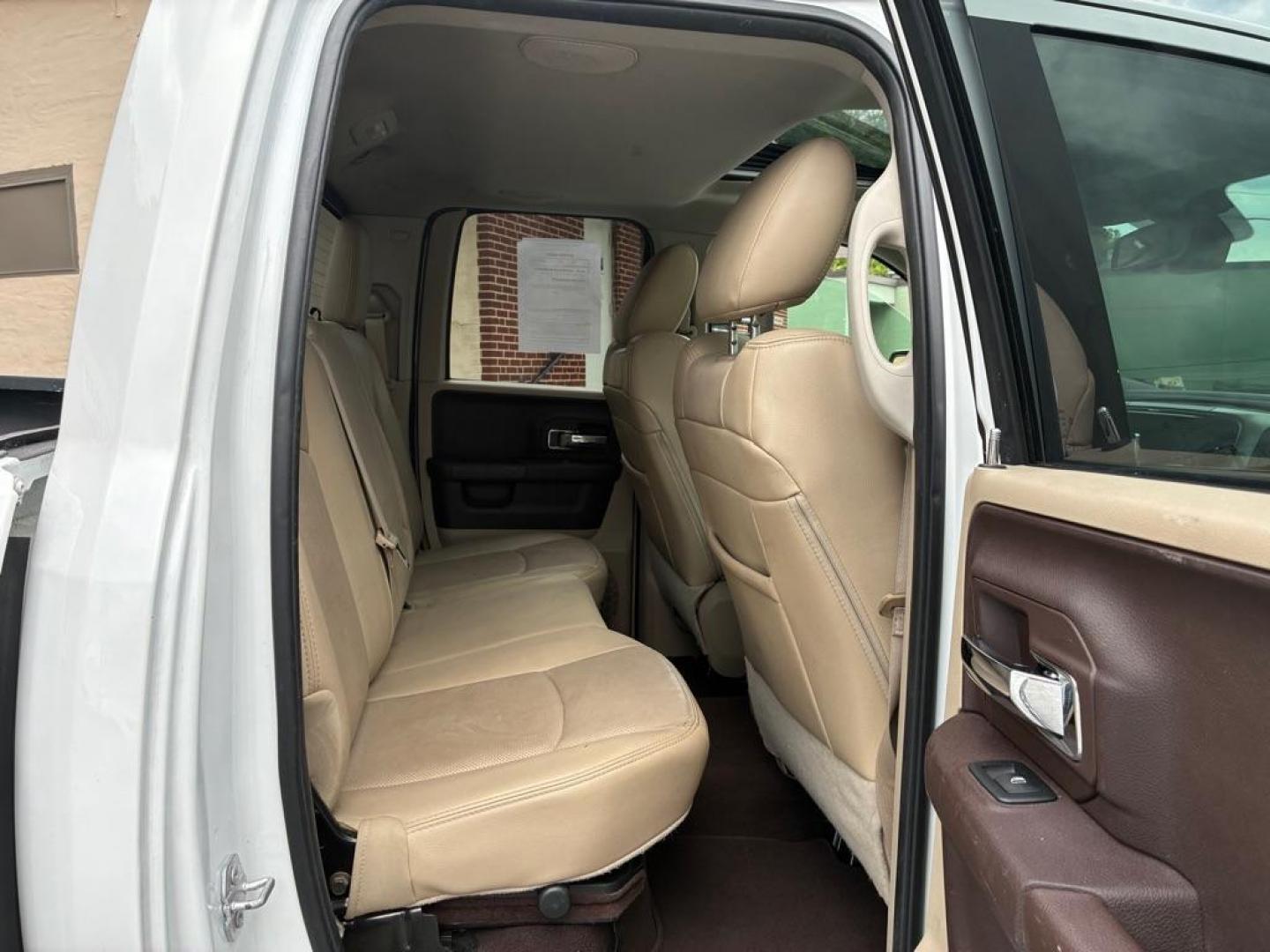 2017 WHITE RAM 1500 LARAMIE (1C6RR7JT4HS) with an 5.7L engine, Automatic transmission, located at 117 North Cameron Street, Harrisburg, PA, 17101, (717) 963-8962, 40.267021, -76.875351 - WE FINANCE!!! MOST vehicles are available for financing. Good Credit/ Challenged Credit/ No Credit - ALL Trade-Ins Welcomed!!! APPLY ONLINE or CALL us TODAY Please call us to discuss your cash and/or financing options. Thanks for checking our inventory! We're here to help. - Photo#9