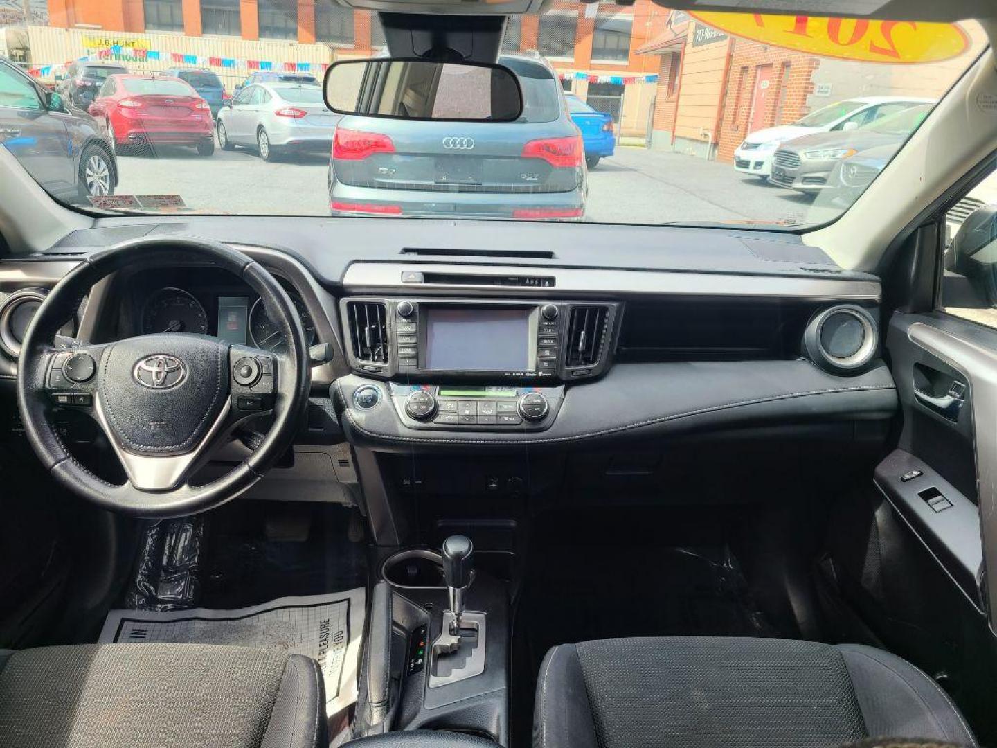 2017 GRAY TOYOTA RAV4 XLE (JTMRFREV2HJ) with an 2.5L engine, Automatic transmission, located at 7981 Paxton Street, Harrisburg, PA, 17111, (717) 561-2926, 40.261490, -76.749229 - WE FINANCE!!! Good Credit/ Bad Credit/ No Credit - ALL Trade-Ins Welcomed!!! ***Guaranteed Credit Approval*** APPLY ONLINE or CALL us TODAY ;) Internet Prices and Marketplace Prices are SPECIAL discounted ***CASH DEALS*** Retail Prices are higher. Please call us to discuss your cash and finan - Photo#10