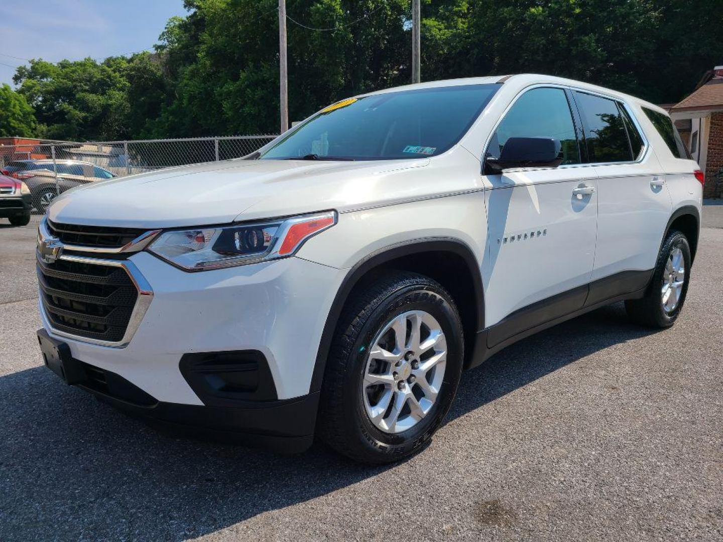 2018 WHITE CHEVROLET TRAVERSE LS (1GNERFKW1JJ) with an 3.6L engine, Automatic transmission, located at 117 North Cameron Street, Harrisburg, PA, 17101, (717) 963-8962, 40.267021, -76.875351 - WE FINANCE!!! Good Credit/ Bad Credit/ No Credit - ALL Trade-Ins Welcomed!!! ***Guaranteed Credit Approval*** APPLY ONLINE or CALL us TODAY ;) Internet Prices and Marketplace Prices are SPECIAL discounted ***CASH DEALS*** Retail Prices are higher. Please call us to discuss your cash and finan - Photo#0