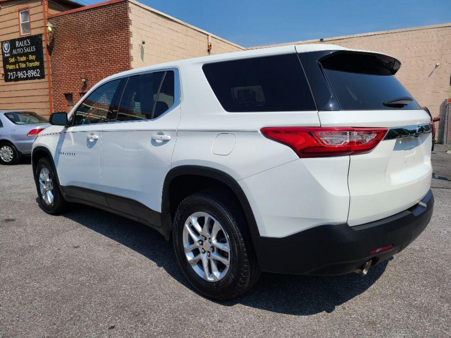 2018 WHITE CHEVROLET TRAVERSE LS (1GNERFKW1JJ) with an 3.6L engine, Automatic transmission, located at 117 North Cameron Street, Harrisburg, PA, 17101, (717) 963-8962, 40.267021, -76.875351 - WE FINANCE!!! Good Credit/ Bad Credit/ No Credit - ALL Trade-Ins Welcomed!!! ***Guaranteed Credit Approval*** APPLY ONLINE or CALL us TODAY ;) Internet Prices and Marketplace Prices are SPECIAL discounted ***CASH DEALS*** Retail Prices are higher. Please call us to discuss your cash and finan - Photo#2