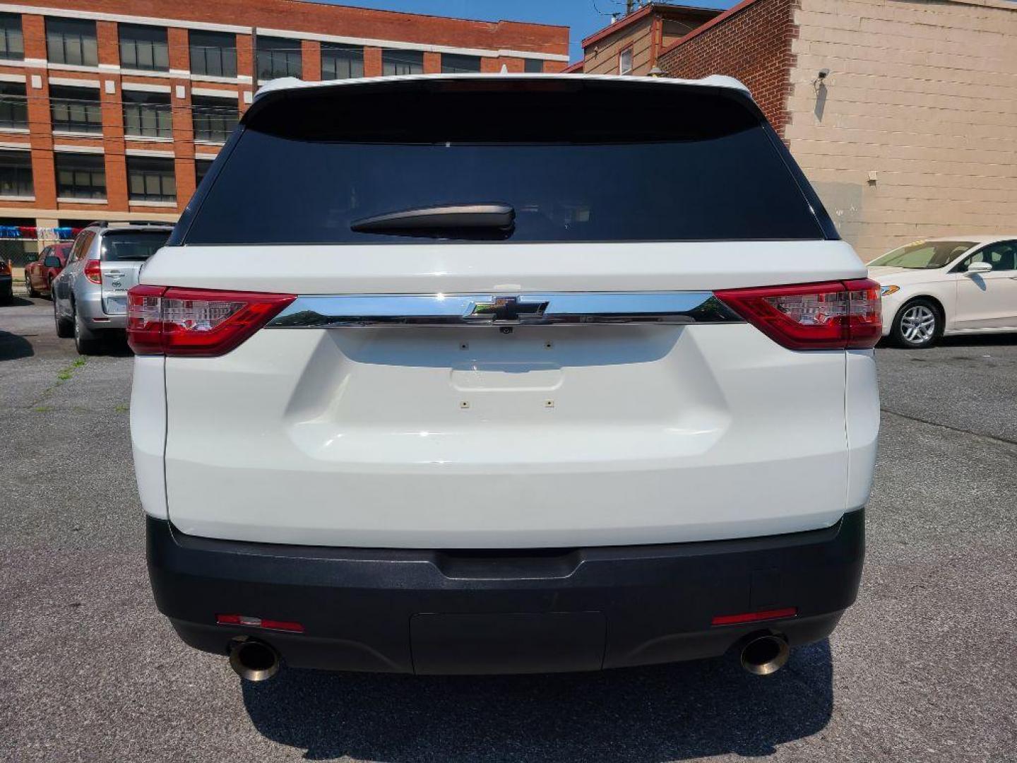 2018 WHITE CHEVROLET TRAVERSE LS (1GNERFKW1JJ) with an 3.6L engine, Automatic transmission, located at 117 North Cameron Street, Harrisburg, PA, 17101, (717) 963-8962, 40.267021, -76.875351 - WE FINANCE!!! Good Credit/ Bad Credit/ No Credit - ALL Trade-Ins Welcomed!!! ***Guaranteed Credit Approval*** APPLY ONLINE or CALL us TODAY ;) Internet Prices and Marketplace Prices are SPECIAL discounted ***CASH DEALS*** Retail Prices are higher. Please call us to discuss your cash and finan - Photo#3