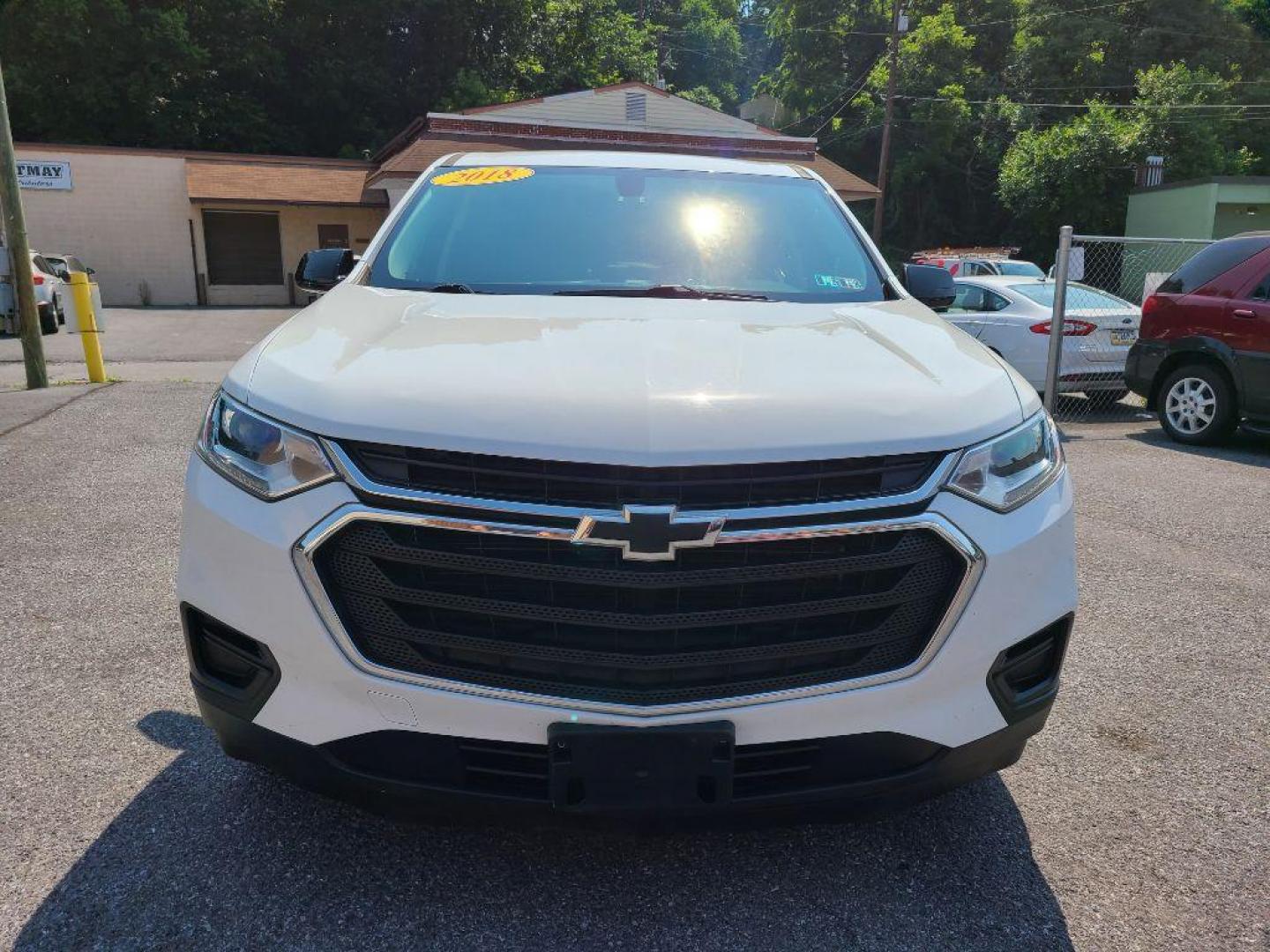 2018 WHITE CHEVROLET TRAVERSE LS (1GNERFKW1JJ) with an 3.6L engine, Automatic transmission, located at 117 North Cameron Street, Harrisburg, PA, 17101, (717) 963-8962, 40.267021, -76.875351 - WE FINANCE!!! Good Credit/ Bad Credit/ No Credit - ALL Trade-Ins Welcomed!!! ***Guaranteed Credit Approval*** APPLY ONLINE or CALL us TODAY ;) Internet Prices and Marketplace Prices are SPECIAL discounted ***CASH DEALS*** Retail Prices are higher. Please call us to discuss your cash and finan - Photo#7