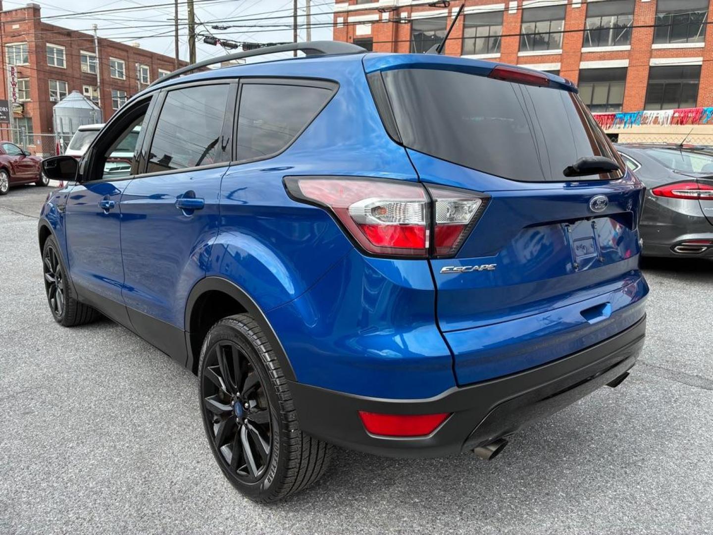 2018 BLUE FORD ESCAPE SE (1FMCU9GD9JU) with an 1.5L engine, Automatic transmission, located at 117 North Cameron Street, Harrisburg, PA, 17101, (717) 963-8962, 40.267021, -76.875351 - WE FINANCE!!! MOST vehicles are available for financing. Good Credit/ Challenged Credit/ No Credit - ALL Trade-Ins Welcomed!!! APPLY ONLINE or CALL us TODAY Please call us to discuss your cash and/or financing options. Thanks for checking our inventory! We're here to help. - Photo#2