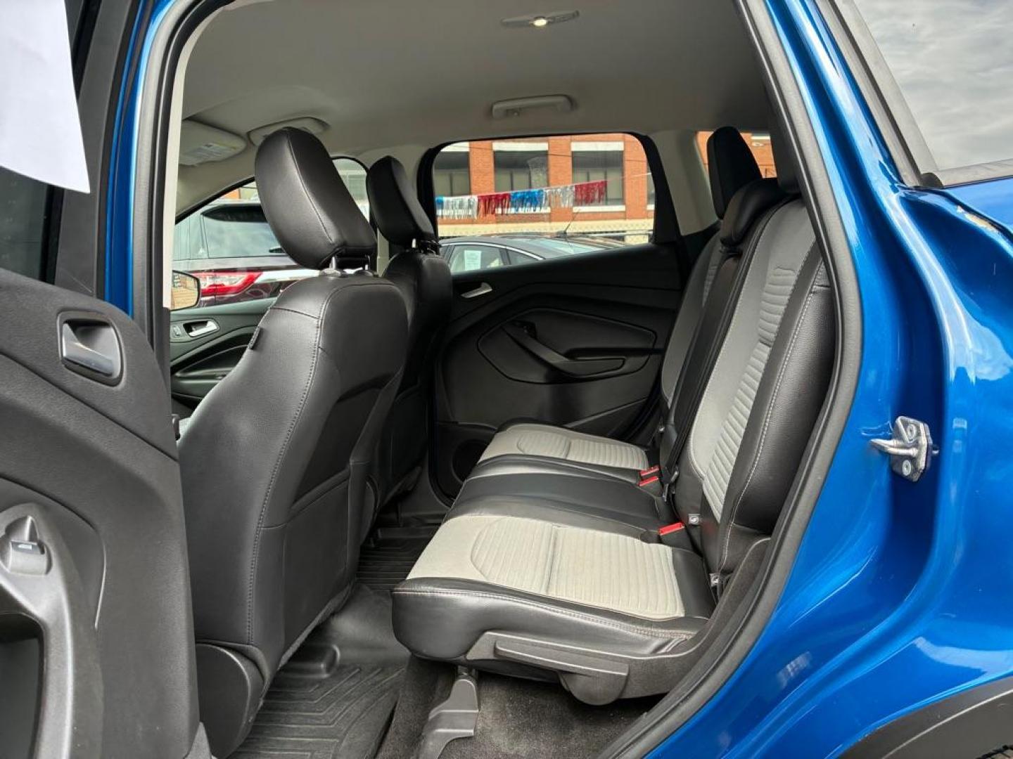2018 BLUE FORD ESCAPE SE (1FMCU9GD9JU) with an 1.5L engine, Automatic transmission, located at 117 North Cameron Street, Harrisburg, PA, 17101, (717) 963-8962, 40.267021, -76.875351 - WE FINANCE!!! MOST vehicles are available for financing. Good Credit/ Challenged Credit/ No Credit - ALL Trade-Ins Welcomed!!! APPLY ONLINE or CALL us TODAY Please call us to discuss your cash and/or financing options. Thanks for checking our inventory! We're here to help. - Photo#11