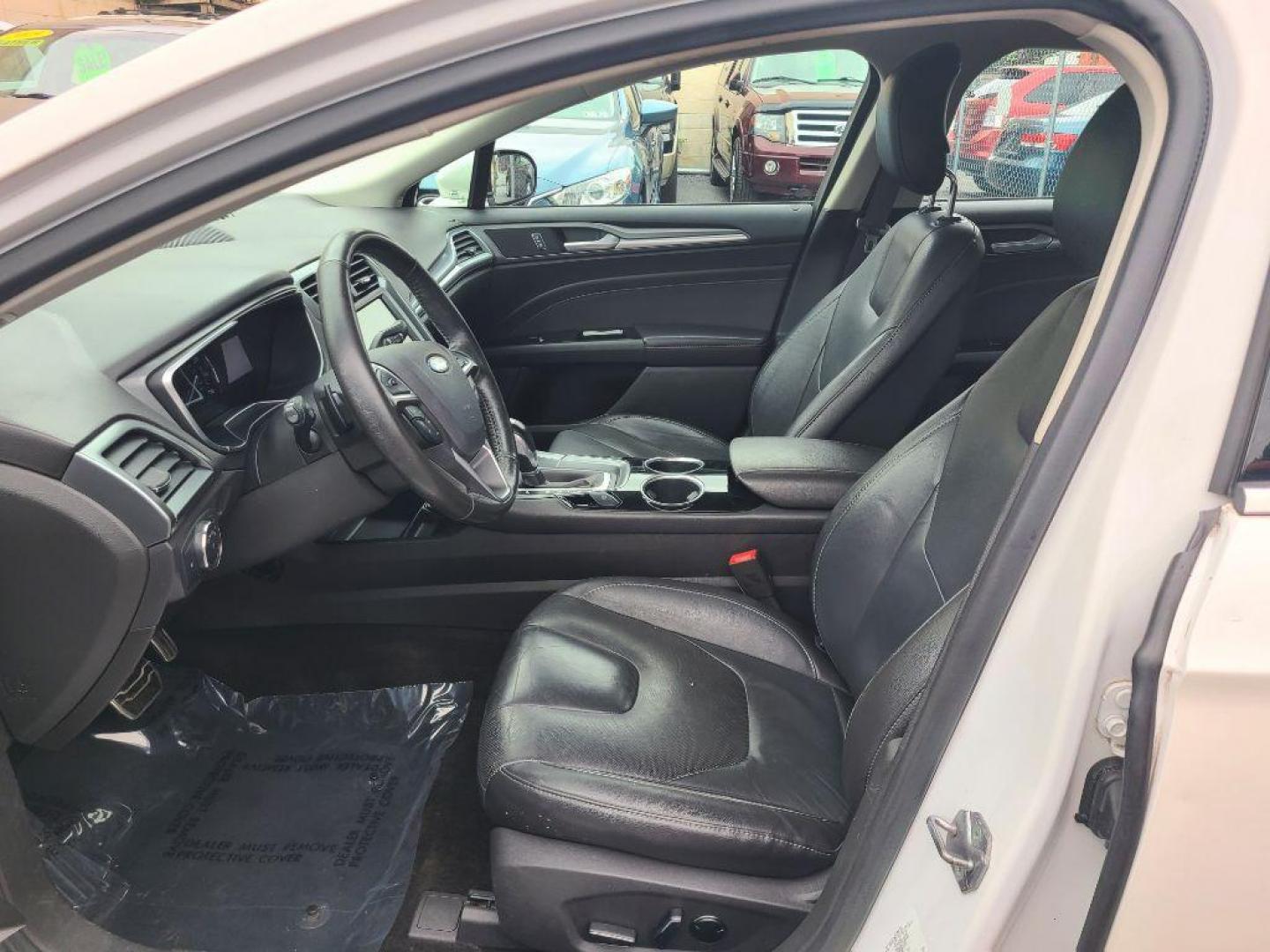2018 BLACK FORD EXPLORER POLICE INTERCEPTOR (1FM5K8AR8JG) with an 3.7L engine, Automatic transmission, located at 117 North Cameron Street, Harrisburg, PA, 17101, (717) 963-8962, 40.267021, -76.875351 - WE FINANCE!!! Good Credit/ Bad Credit/ No Credit - ALL Trade-Ins Welcomed!!! ***Guaranteed Credit Approval*** APPLY ONLINE or CALL us TODAY ;) Internet Prices and Marketplace Prices are SPECIAL discounted ***CASH DEALS*** Retail Prices are higher. Please call us to discuss your cash and finan - Photo#18