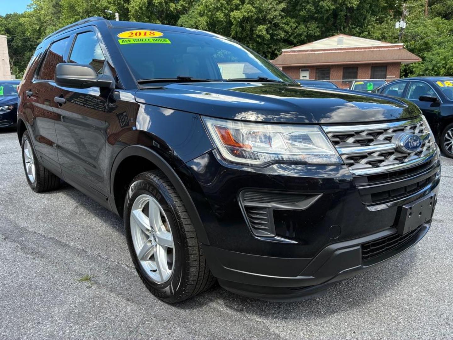 2018 BLACK FORD EXPLORER (1FM5K8B88JG) with an 3.5L engine, Automatic transmission, located at 117 North Cameron Street, Harrisburg, PA, 17101, (717) 963-8962, 40.267021, -76.875351 - WE FINANCE!!! MOST vehicles are available for financing. Good Credit/ Challenged Credit/ No Credit - ALL Trade-Ins Welcomed!!! APPLY ONLINE or CALL us TODAY Please call us to discuss your cash and/or financing options. Thanks for checking our inventory! We're here to help. - Photo#6