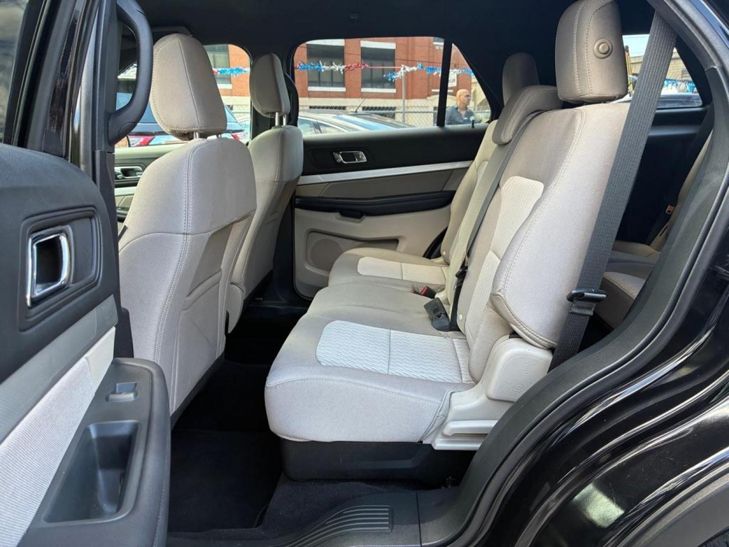 2018 BLACK FORD EXPLORER (1FM5K8B88JG) with an 3.5L engine, Automatic transmission, located at 117 North Cameron Street, Harrisburg, PA, 17101, (717) 963-8962, 40.267021, -76.875351 - WE FINANCE!!! MOST vehicles are available for financing. Good Credit/ Challenged Credit/ No Credit - ALL Trade-Ins Welcomed!!! APPLY ONLINE or CALL us TODAY Please call us to discuss your cash and/or financing options. Thanks for checking our inventory! We're here to help. - Photo#12