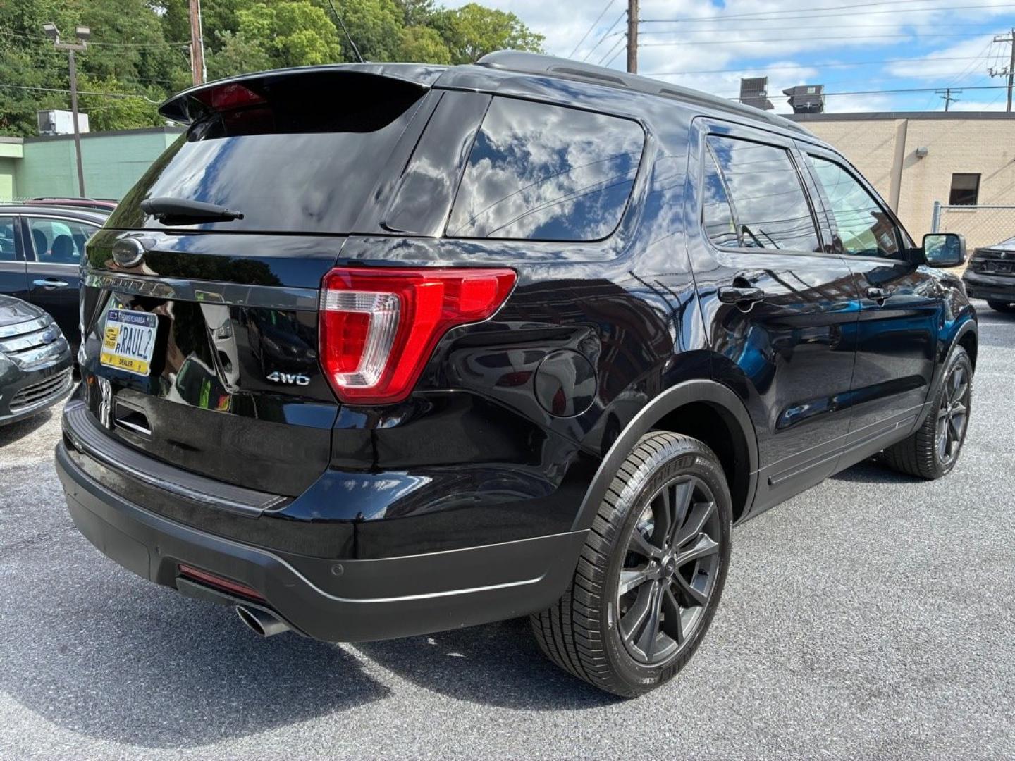2018 BLACK FORD EXPLORER XLT (1FM5K8D86JG) with an 3.5L engine, Automatic transmission, located at 117 North Cameron Street, Harrisburg, PA, 17101, (717) 963-8962, 40.267021, -76.875351 - WE FINANCE!!! MOST vehicles are available for financing. Good Credit/ Challenged Credit/ No Credit - ALL Trade-Ins Welcomed!!! APPLY ONLINE or CALL us TODAY Please call us to discuss your cash and/or financing options. Thanks for checking our inventory! We're here to help.- Photo#4
