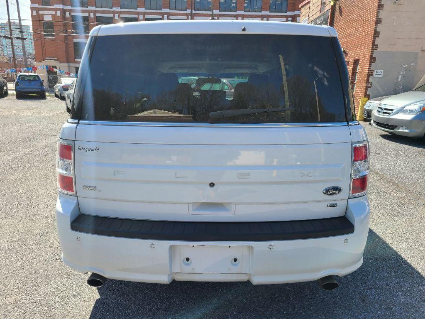 2018 WHITE FORD FLEX SEL (2FMHK6C85JB) with an 3.5L engine, Automatic transmission, located at 7981 Paxton Street, Harrisburg, PA, 17111, (717) 561-2926, 40.261490, -76.749229 - Photo#3