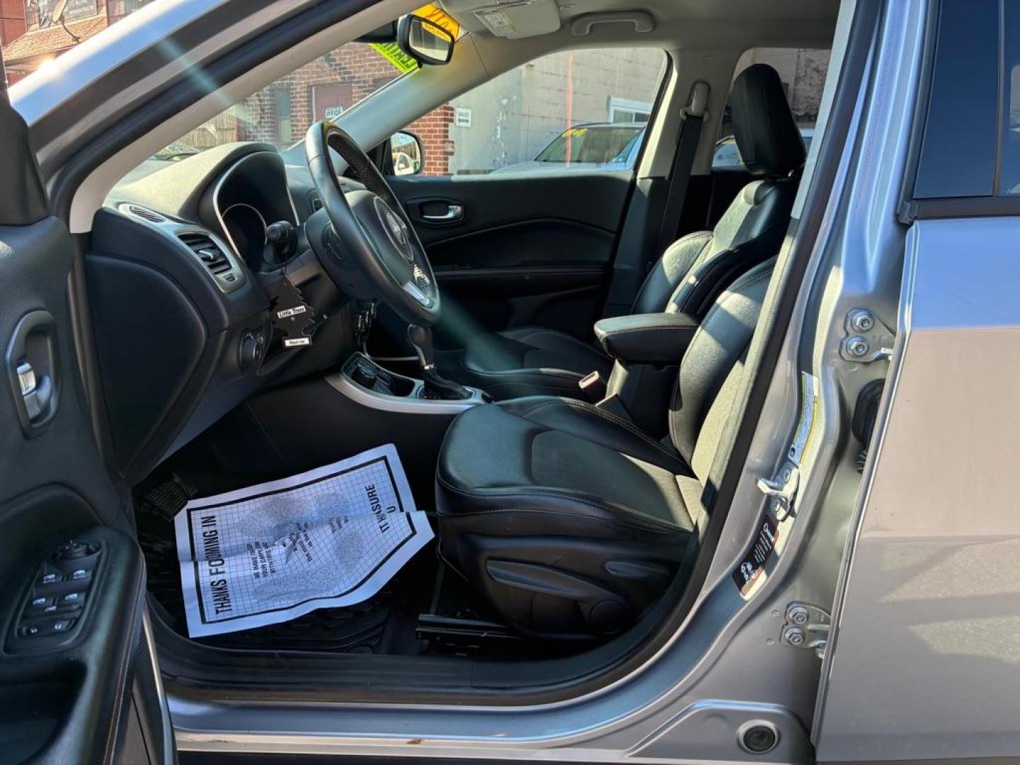 2018 SILVER JEEP COMPASS LATITUDE (3C4NJDBB2JT) with an 2.4L engine, Automatic transmission, located at 131 N Cameron st, Harrisburg, PA, 17101, (717) 561-2926, 40.267086, -76.875374 - Photo#13