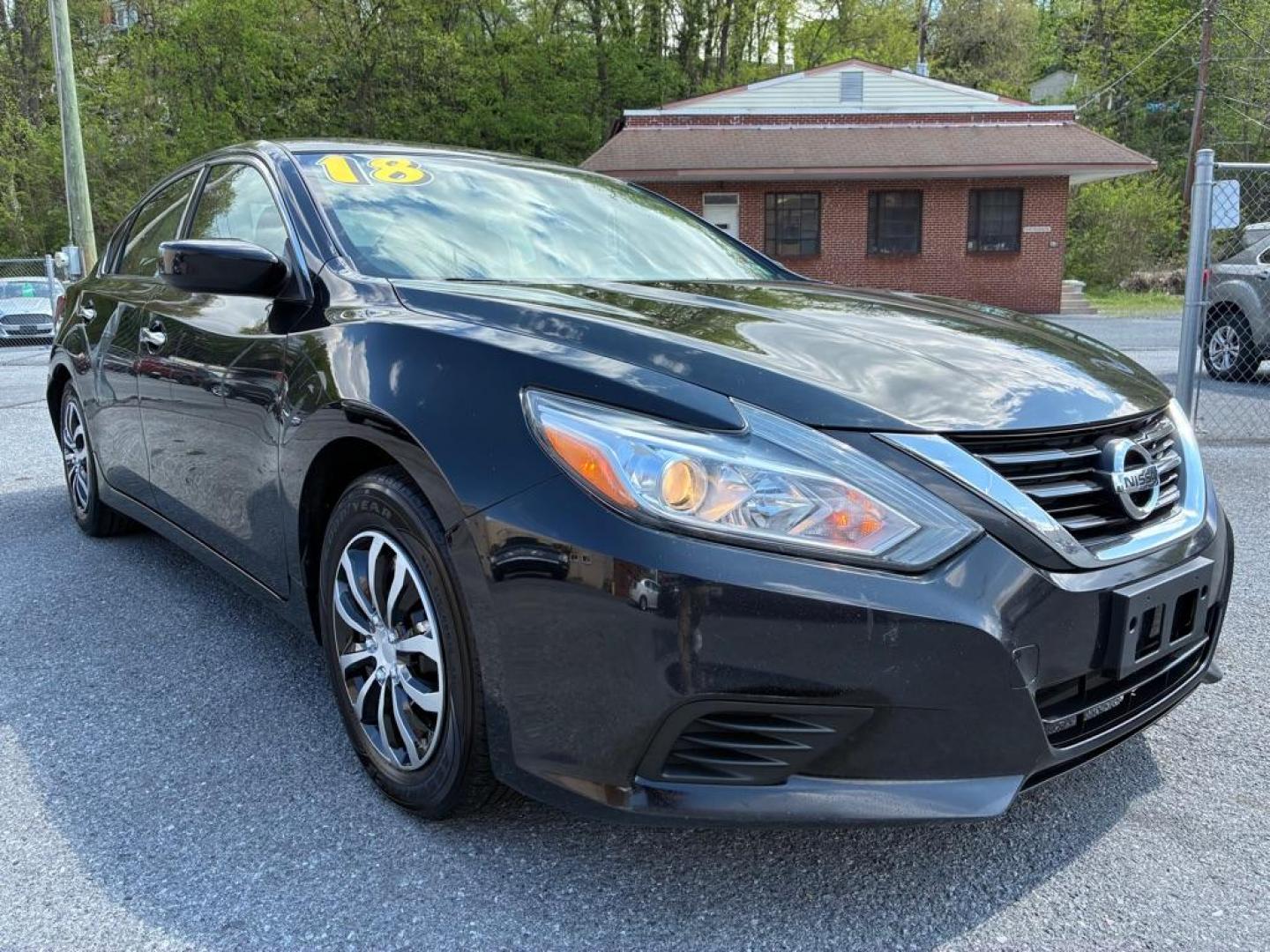 2018 BLACK NISSAN ALTIMA 2.5 (1N4AL3AP5JC) with an 2.5L engine, Continuously Variable transmission, located at 117 North Cameron Street, Harrisburg, PA, 17101, (717) 963-8962, 40.267021, -76.875351 - WE FINANCE!!! MOST vehicles are available for financing. Good Credit/ Challenged Credit/ No Credit - ALL Trade-Ins Welcomed!!! APPLY ONLINE or CALL us TODAY Please call us to discuss your cash and/or financing options. Thanks for checking our inventory! We're here to help. - Photo#7