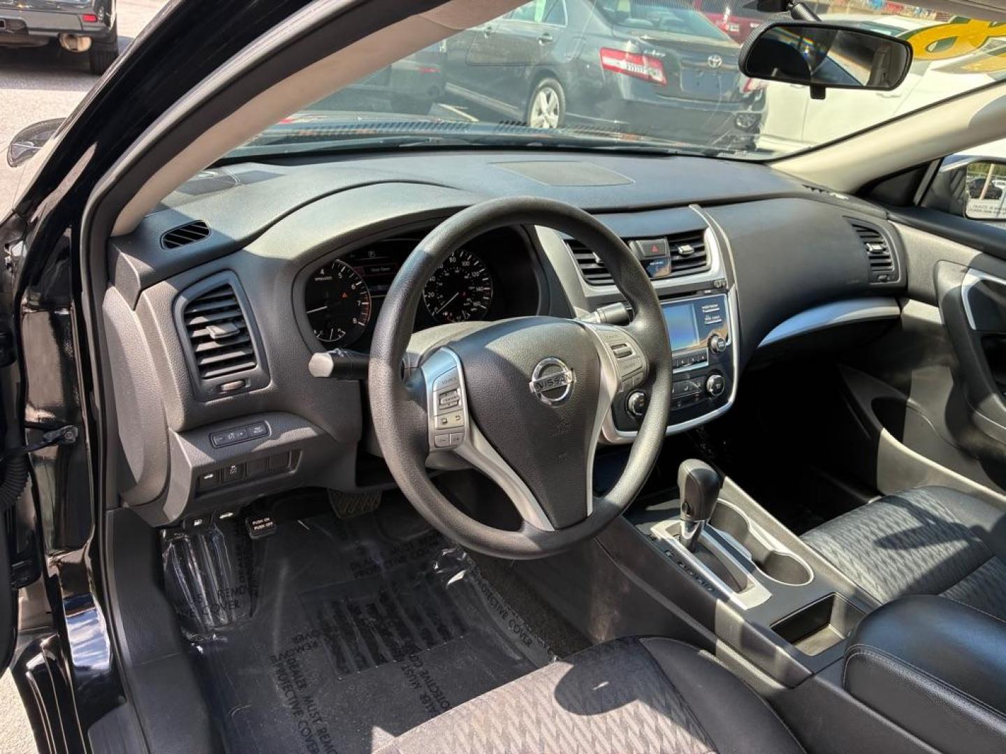 2018 BLACK NISSAN ALTIMA 2.5 (1N4AL3AP5JC) with an 2.5L engine, Continuously Variable transmission, located at 117 North Cameron Street, Harrisburg, PA, 17101, (717) 963-8962, 40.267021, -76.875351 - WE FINANCE!!! MOST vehicles are available for financing. Good Credit/ Challenged Credit/ No Credit - ALL Trade-Ins Welcomed!!! APPLY ONLINE or CALL us TODAY Please call us to discuss your cash and/or financing options. Thanks for checking our inventory! We're here to help. - Photo#15