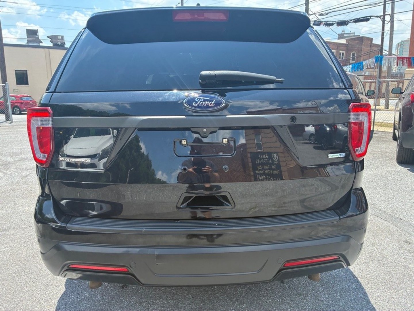 2019 BLACK FORD EXPLORER POLICE INTERCEPTOR (1FM5K8AR8KG) with an 3.7L engine, Automatic transmission, located at 117 North Cameron Street, Harrisburg, PA, 17101, (717) 963-8962, 40.267021, -76.875351 - WE FINANCE!!! MOST vehicles are available for financing. Good Credit/ Challenged Credit/ No Credit - ALL Trade-Ins Welcomed!!! APPLY ONLINE or CALL us TODAY Please call us to discuss your cash and/or financing options. Thanks for checking our inventory! We're here to help.- Photo#3