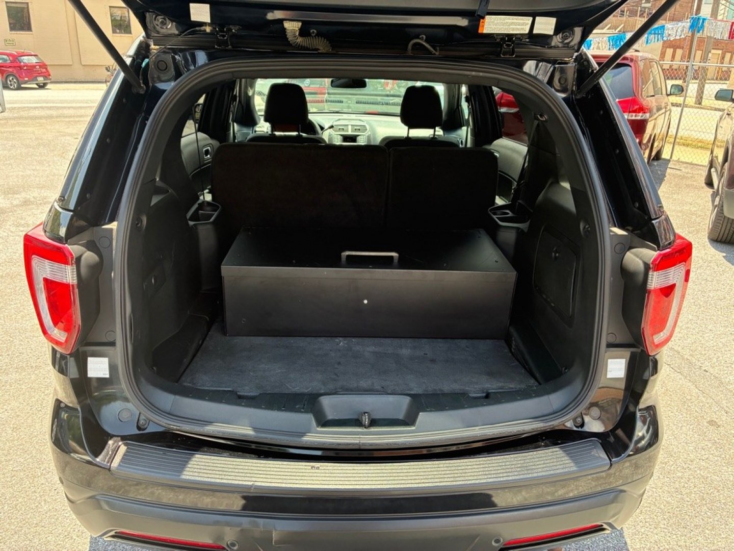2019 BLACK FORD EXPLORER POLICE INTERCEPTOR (1FM5K8AR8KG) with an 3.7L engine, Automatic transmission, located at 117 North Cameron Street, Harrisburg, PA, 17101, (717) 963-8962, 40.267021, -76.875351 - WE FINANCE!!! MOST vehicles are available for financing. Good Credit/ Challenged Credit/ No Credit - ALL Trade-Ins Welcomed!!! APPLY ONLINE or CALL us TODAY Please call us to discuss your cash and/or financing options. Thanks for checking our inventory! We're here to help.- Photo#10