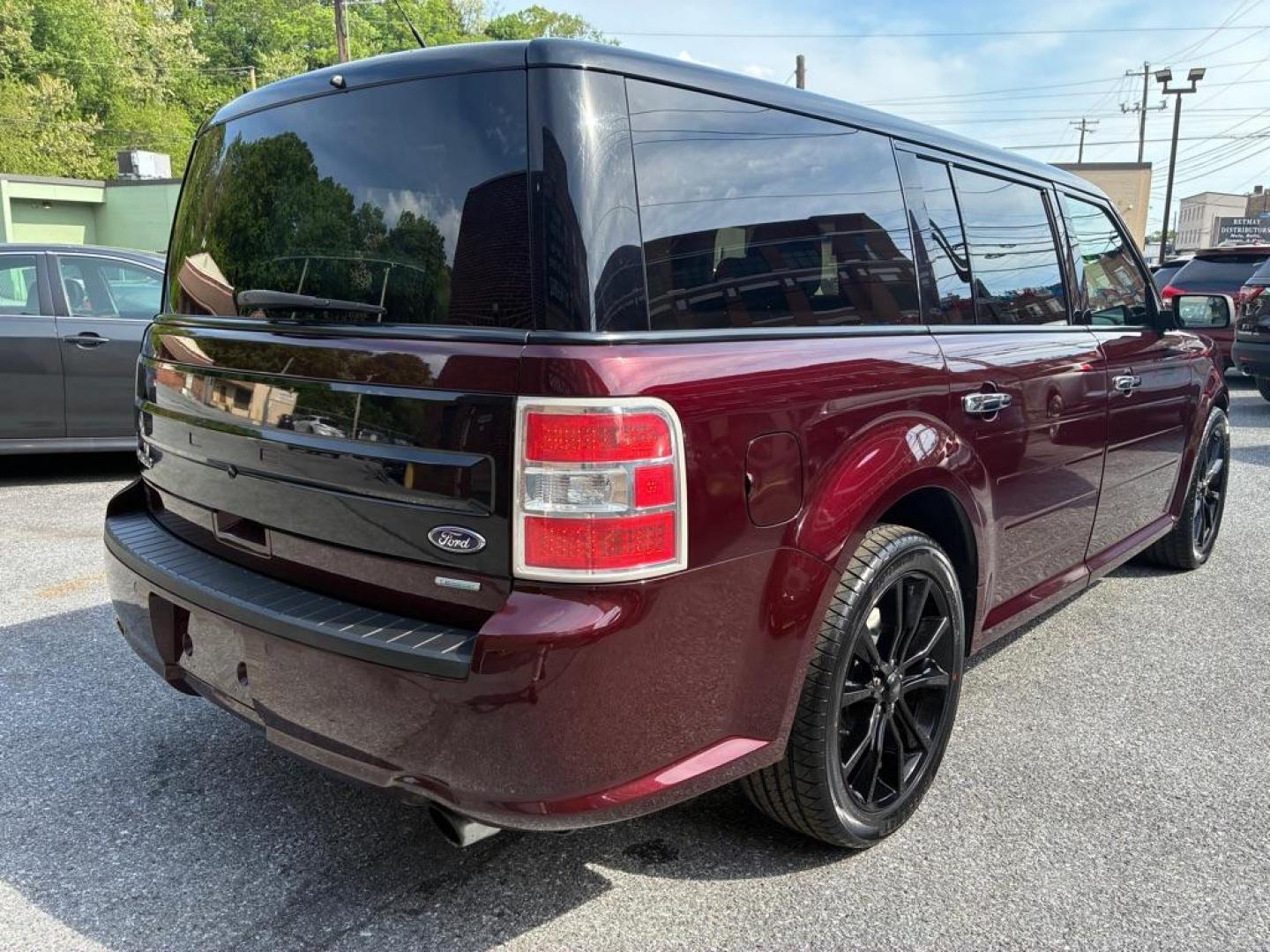 2019 BURGAN FORD FLEX LIMITED (2FMHK6DT5KB) with an 3.5L engine, Automatic transmission, located at 117 North Cameron Street, Harrisburg, PA, 17101, (717) 963-8962, 40.267021, -76.875351 - WE FINANCE!!! MOST vehicles are available for financing. Good Credit/ Challenged Credit/ No Credit - ALL Trade-Ins Welcomed!!! APPLY ONLINE or CALL us TODAY Please call us to discuss your cash and/or financing options. Thanks for checking our inventory! We're here to help. - Photo#4