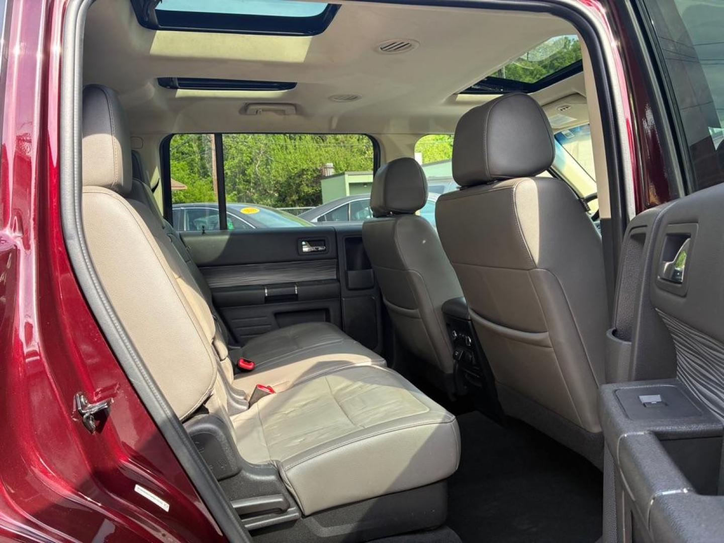 2019 BURGAN FORD FLEX LIMITED (2FMHK6DT5KB) with an 3.5L engine, Automatic transmission, located at 117 North Cameron Street, Harrisburg, PA, 17101, (717) 963-8962, 40.267021, -76.875351 - WE FINANCE!!! MOST vehicles are available for financing. Good Credit/ Challenged Credit/ No Credit - ALL Trade-Ins Welcomed!!! APPLY ONLINE or CALL us TODAY Please call us to discuss your cash and/or financing options. Thanks for checking our inventory! We're here to help. - Photo#9