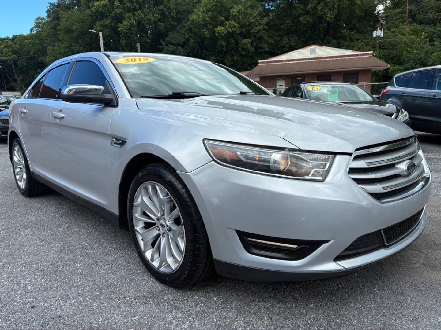 2019 SILVER FORD TAURUS LIMITED (1FAHP2F81KG) with an 3.5L engine, Automatic transmission, located at 117 North Cameron Street, Harrisburg, PA, 17101, (717) 963-8962, 40.267021, -76.875351 - Value Added Options - Installed Navigation System Sun/Moonroof Value Added Options - Standard Automatic Highbeams Auxiliary Audio Input Back-Up Camera Blind Spot Monitor Bluetooth Connection Cooled Front Seat Cross-Traffic Alert Dual A/C Hands-Free Liftgate Heated Front Seat Heated M- Photo#6