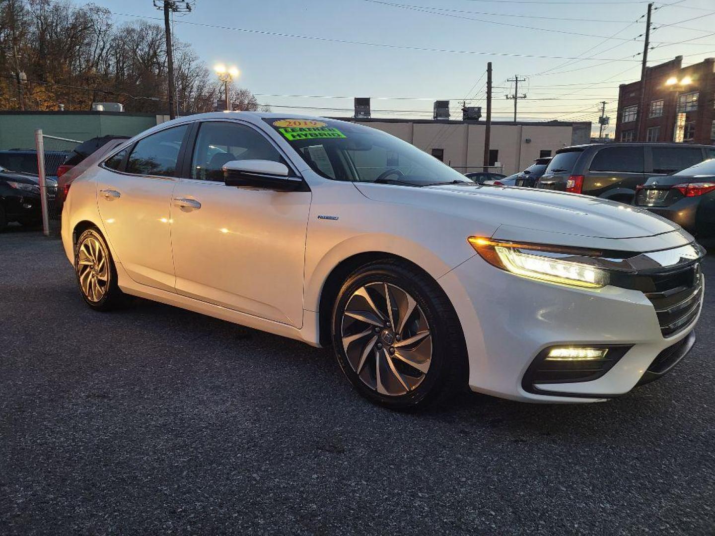 2019 WHITE HONDA INSIGHT TOURING (19XZE4F91KE) with an 1.5L engine, Automatic transmission, located at 117 North Cameron Street, Harrisburg, PA, 17101, (717) 963-8962, 40.267021, -76.875351 - WE FINANCE!!! Good Credit/ Bad Credit/ No Credit - ALL Trade-Ins Welcomed!!! ***Guaranteed Credit Approval*** APPLY ONLINE or CALL us TODAY ;) Internet Prices and Marketplace Prices are SPECIAL discounted ***CASH DEALS*** Retail Prices are higher. Please call us to discuss your cash and finan - Photo#6