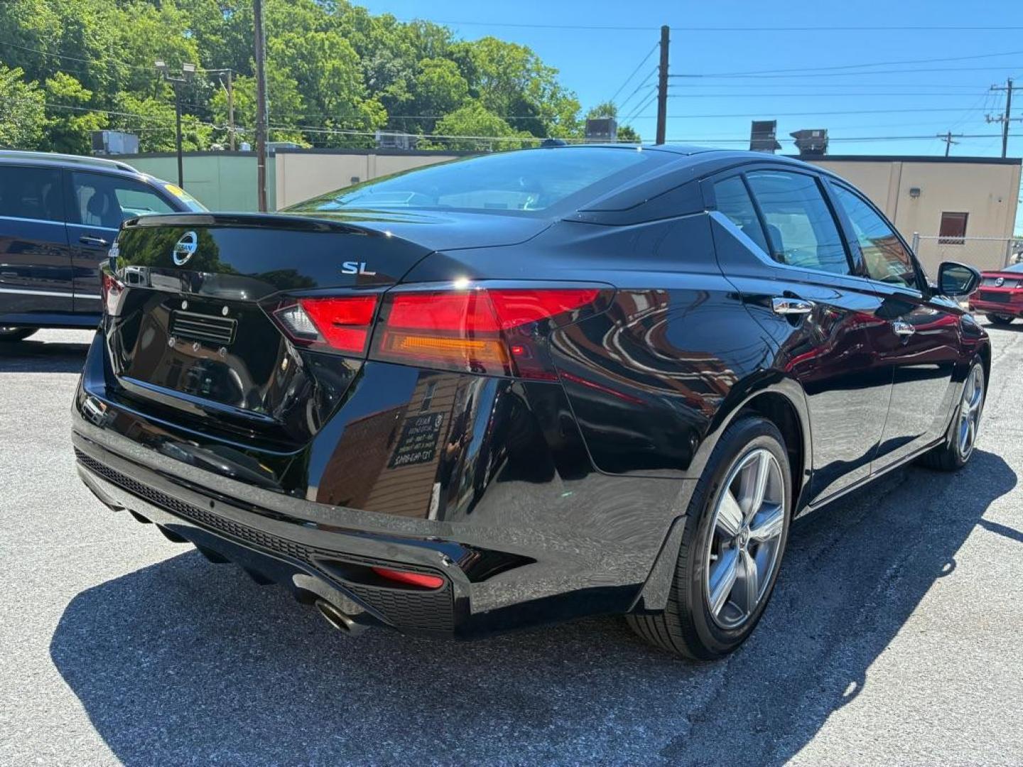 2019 BLACK NISSAN ALTIMA SL (1N4BL4EV9KC) with an 2.5L engine, Continuously Variable transmission, located at 117 North Cameron Street, Harrisburg, PA, 17101, (717) 963-8962, 40.267021, -76.875351 - WE FINANCE!!! MOST vehicles are available for financing. Good Credit/ Challenged Credit/ No Credit - ALL Trade-Ins Welcomed!!! APPLY ONLINE or CALL us TODAY Please call us to discuss your cash and/or financing options. Thanks for checking our inventory! We're here to help. - Photo#4