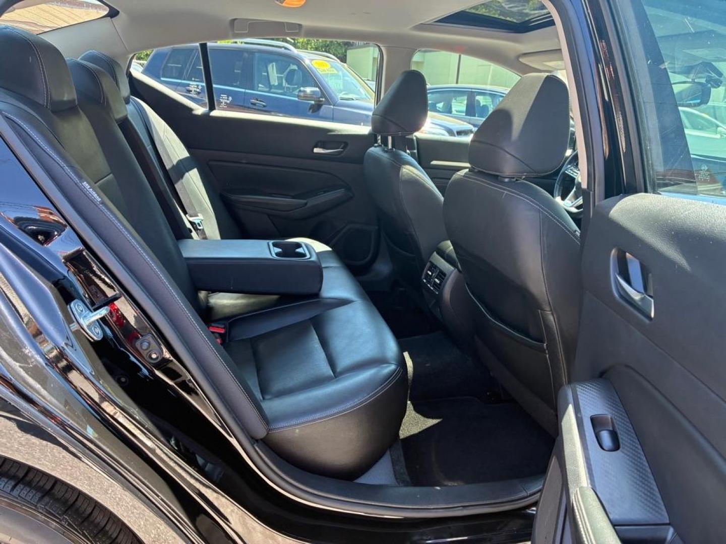 2019 BLACK NISSAN ALTIMA SL (1N4BL4EV9KC) with an 2.5L engine, Continuously Variable transmission, located at 117 North Cameron Street, Harrisburg, PA, 17101, (717) 963-8962, 40.267021, -76.875351 - WE FINANCE!!! MOST vehicles are available for financing. Good Credit/ Challenged Credit/ No Credit - ALL Trade-Ins Welcomed!!! APPLY ONLINE or CALL us TODAY Please call us to discuss your cash and/or financing options. Thanks for checking our inventory! We're here to help. - Photo#9
