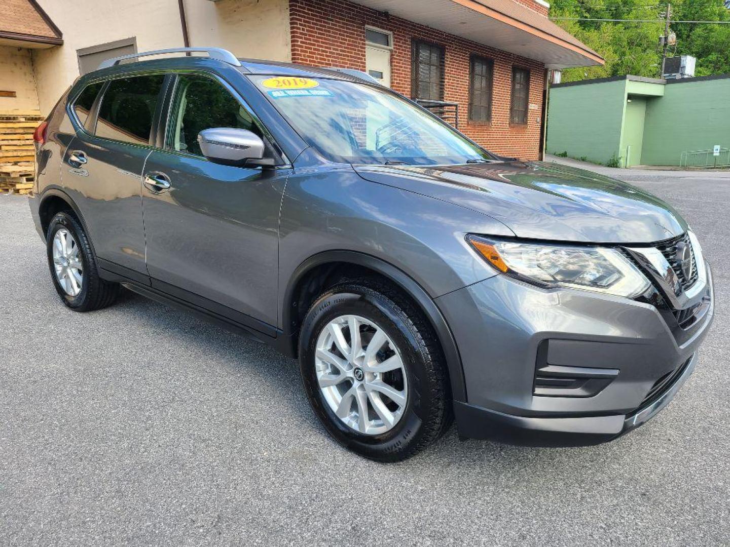 2019 GRAY NISSAN ROGUE S (KNMAT2MV3KP) with an 2.5L engine, Continuously Variable transmission, located at 117 North Cameron Street, Harrisburg, PA, 17101, (717) 963-8962, 40.267021, -76.875351 - WE FINANCE!!! Good Credit/ Bad Credit/ No Credit - ALL Trade-Ins Welcomed!!! ***Guaranteed Credit Approval*** APPLY ONLINE or CALL us TODAY ;) Internet Prices and Marketplace Prices are SPECIAL discounted ***CASH DEALS*** Retail Prices are higher. Please call us to discuss your cash and finan - Photo#6