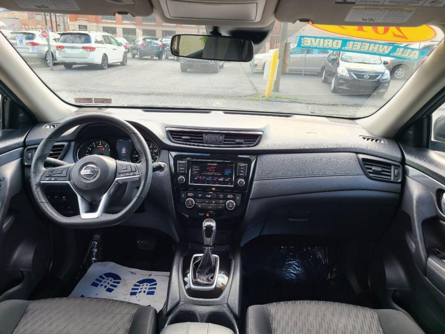 2019 GRAY NISSAN ROGUE S (KNMAT2MV3KP) with an 2.5L engine, Continuously Variable transmission, located at 117 North Cameron Street, Harrisburg, PA, 17101, (717) 963-8962, 40.267021, -76.875351 - WE FINANCE!!! Good Credit/ Bad Credit/ No Credit - ALL Trade-Ins Welcomed!!! ***Guaranteed Credit Approval*** APPLY ONLINE or CALL us TODAY ;) Internet Prices and Marketplace Prices are SPECIAL discounted ***CASH DEALS*** Retail Prices are higher. Please call us to discuss your cash and finan - Photo#12