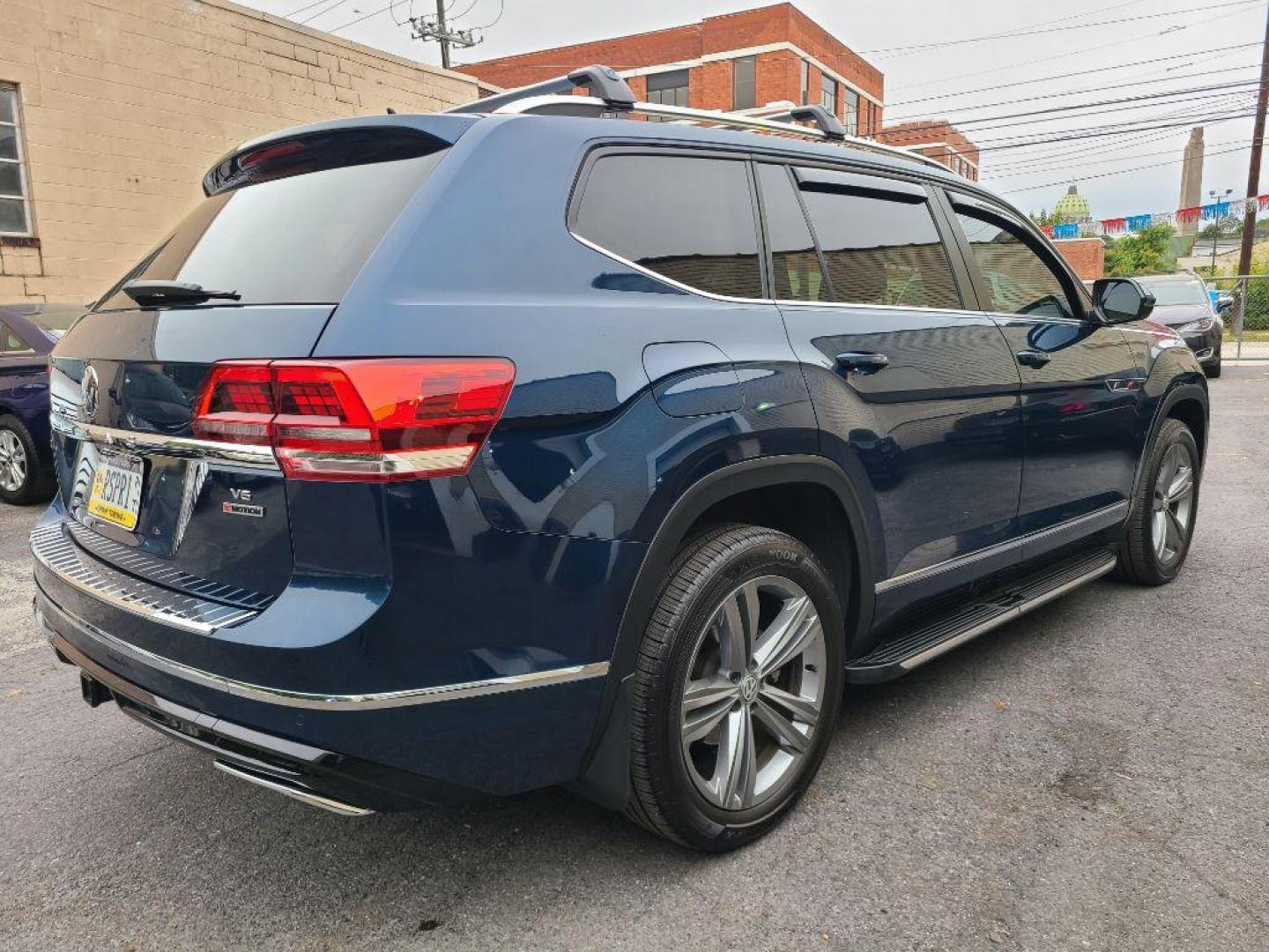 2019 BLUE VOLKSWAGEN ATLAS SEL (1V2RR2CA9KC) with an 3.6L engine, Automatic transmission, located at 7981 Paxton Street, Harrisburg, PA, 17111, (717) 561-2926, 40.261490, -76.749229 - WE FINANCE!!! Good Credit/ Bad Credit/ No Credit - ALL Trade-Ins Welcomed!!! ***Guaranteed Credit Approval*** APPLY ONLINE or CALL us TODAY ;) Please call us to discuss your cash and financing options. - Photo#4
