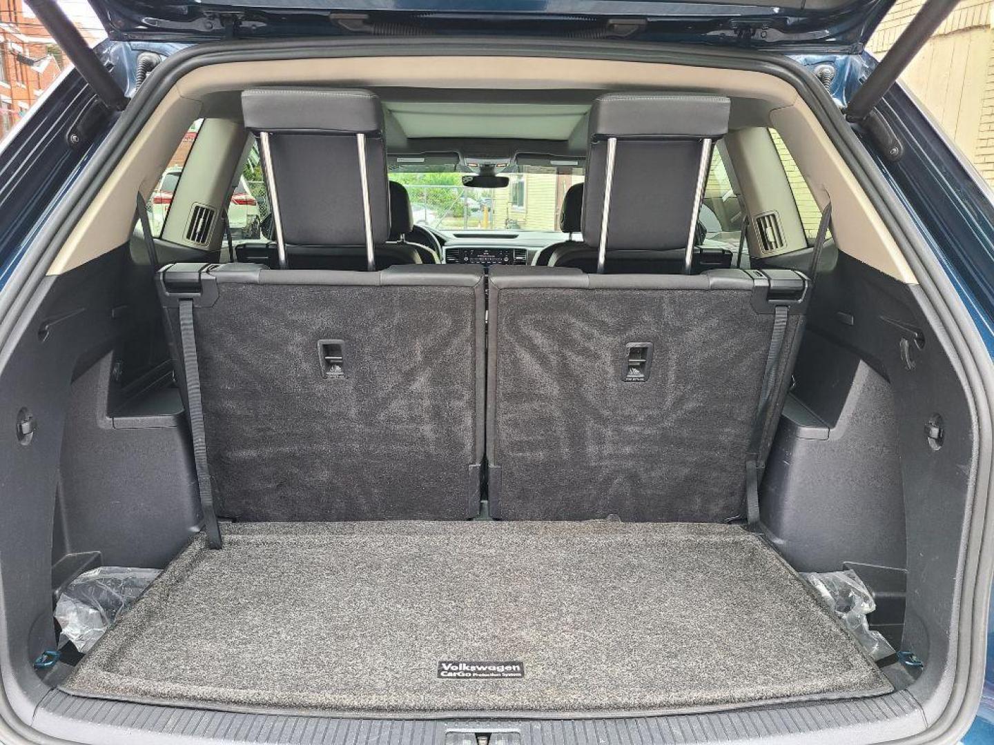 2019 BLUE VOLKSWAGEN ATLAS SEL (1V2RR2CA9KC) with an 3.6L engine, Automatic transmission, located at 7981 Paxton Street, Harrisburg, PA, 17111, (717) 561-2926, 40.261490, -76.749229 - WE FINANCE!!! Good Credit/ Bad Credit/ No Credit - ALL Trade-Ins Welcomed!!! ***Guaranteed Credit Approval*** APPLY ONLINE or CALL us TODAY ;) Please call us to discuss your cash and financing options. - Photo#16
