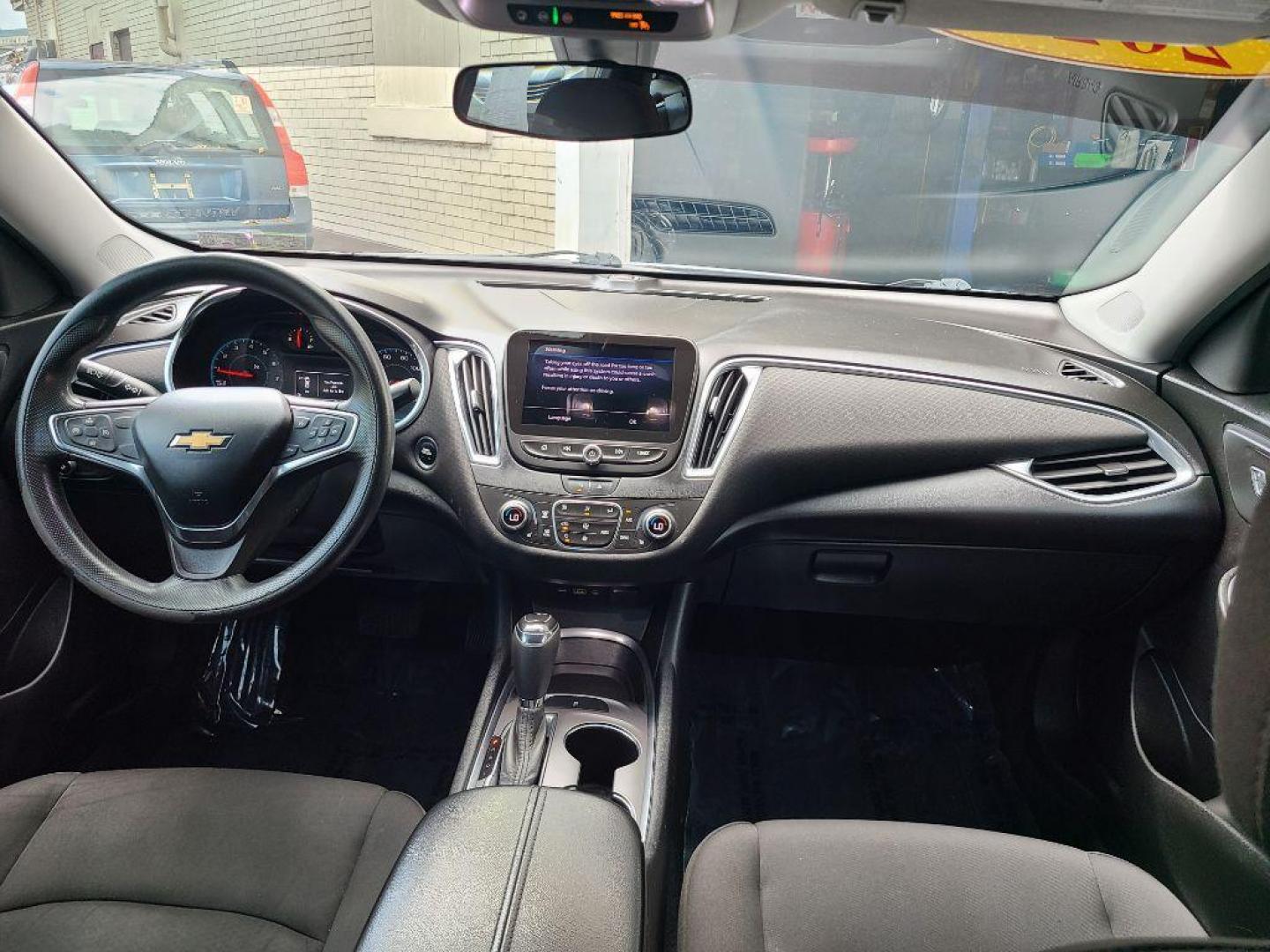 2020 SILVER CHEVROLET MALIBU LT (1G1ZD5ST3LF) with an 1.5L engine, Continuously Variable transmission, located at 117 North Cameron Street, Harrisburg, PA, 17101, (717) 963-8962, 40.267021, -76.875351 - WE FINANCE!!! Good Credit/ Bad Credit/ No Credit - ALL Trade-Ins Welcomed!!! ***Guaranteed Credit Approval*** APPLY ONLINE or CALL us TODAY ;) Internet Prices and Marketplace Prices are SPECIAL discounted ***CASH DEALS*** Retail Prices are higher. Please call us to discuss your cash and finan - Photo#9