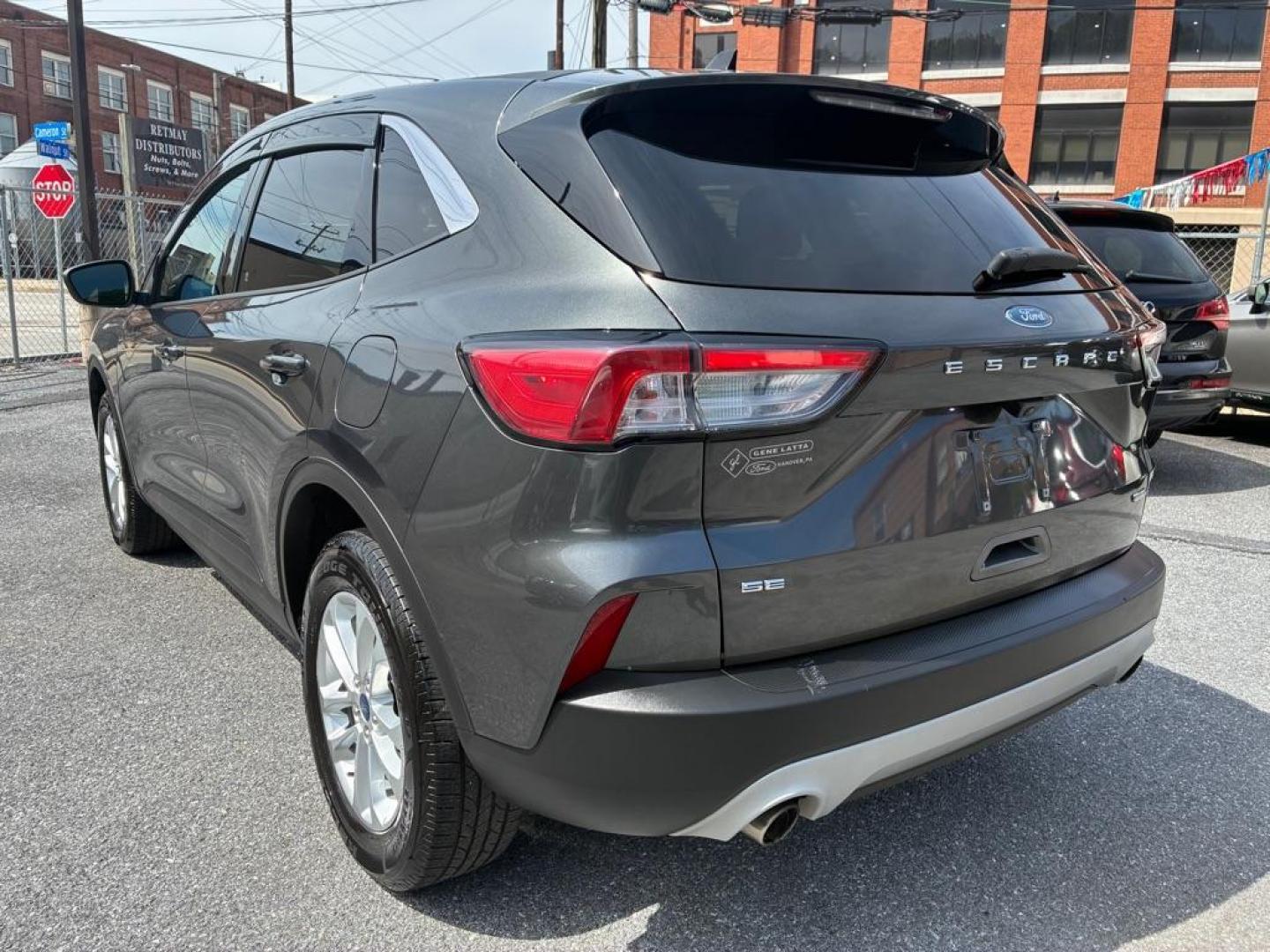 2020 GREY FORD ESCAPE SE (1FMCU9G61LU) with an 1.5L engine, Automatic transmission, located at 117 North Cameron Street, Harrisburg, PA, 17101, (717) 963-8962, 40.267021, -76.875351 - WE FINANCE!!! MOST vehicles are available for financing. Good Credit/ Challenged Credit/ No Credit - ALL Trade-Ins Welcomed!!! APPLY ONLINE or CALL us TODAY Please call us to discuss your cash and/or financing options. Thanks for checking our inventory! We're here to help. - Photo#2