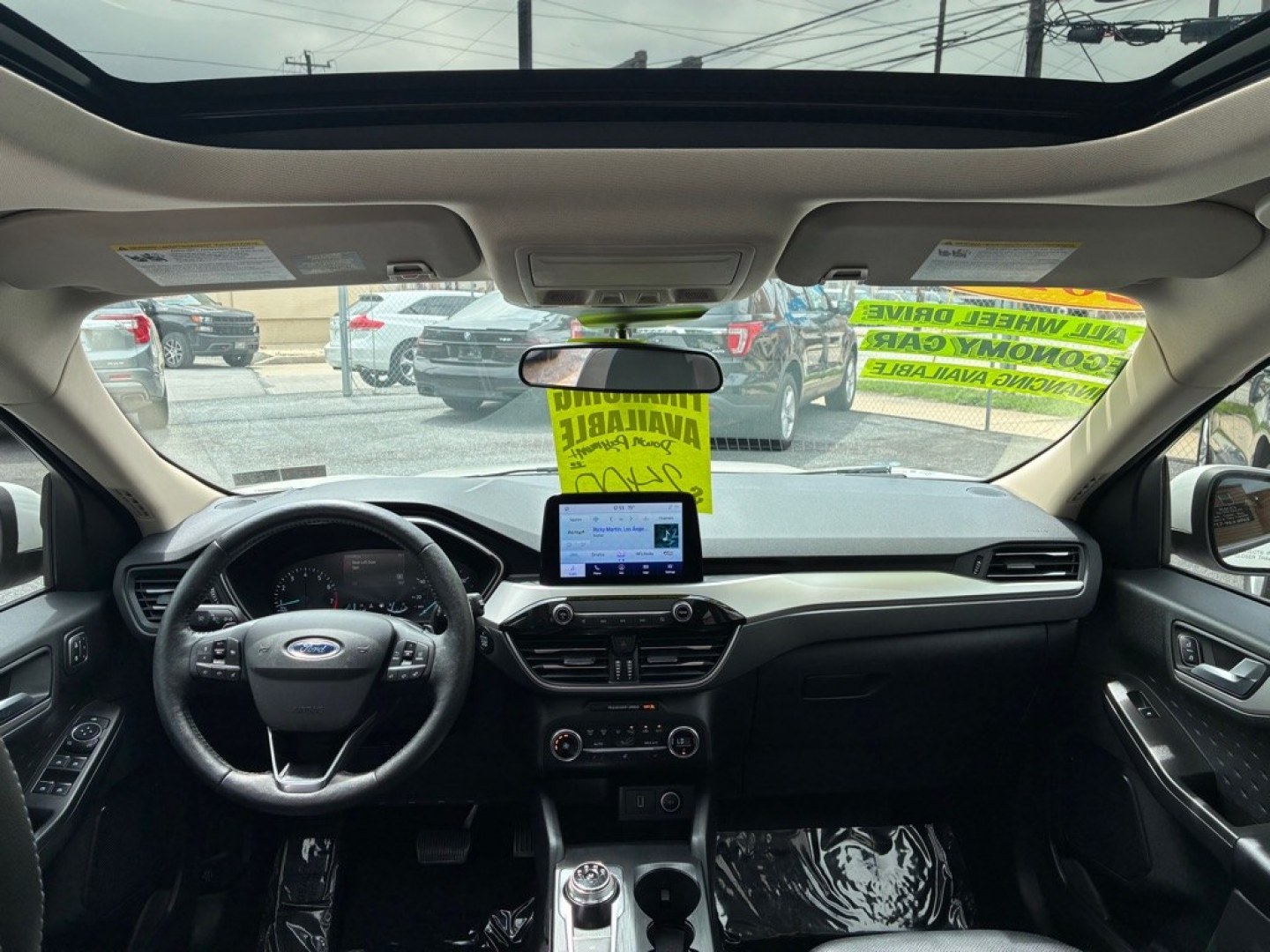 2020 WHITE FORD ESCAPE SEL (1FMCU9H92LU) with an 2.0L engine, Automatic transmission, located at 117 North Cameron Street, Harrisburg, PA, 17101, (717) 963-8962, 40.267021, -76.875351 - WE FINANCE!!! MOST vehicles are available for financing. Good Credit/ Challenged Credit/ No Credit - ALL Trade-Ins Welcomed!!! APPLY ONLINE or CALL us TODAY Please call us to discuss your cash and/or financing options. Thanks for checking our inventory! We're here to help.- Photo#12