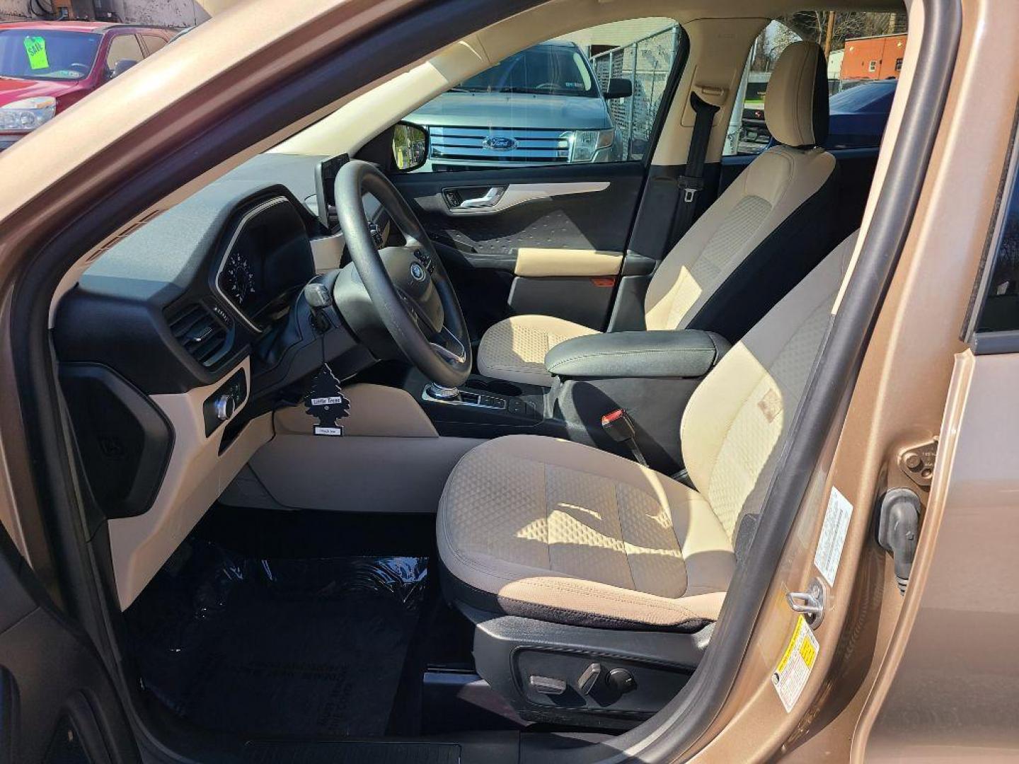 2020 TAN FORD ESCAPE SE (1FMCU9G64LU) with an 1.5L engine, Automatic transmission, located at 7981 Paxton Street, Harrisburg, PA, 17111, (717) 561-2926, 40.261490, -76.749229 - Photo#13