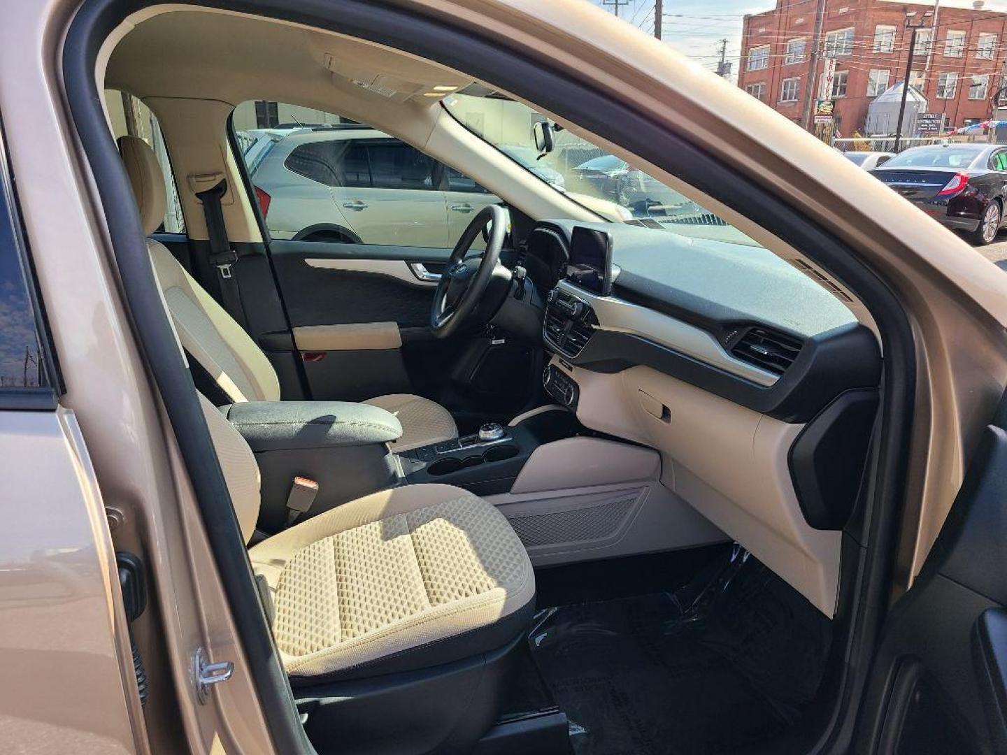 2020 TAN FORD ESCAPE SE (1FMCU9G64LU) with an 1.5L engine, Automatic transmission, located at 7981 Paxton Street, Harrisburg, PA, 17111, (717) 561-2926, 40.261490, -76.749229 - Photo#8